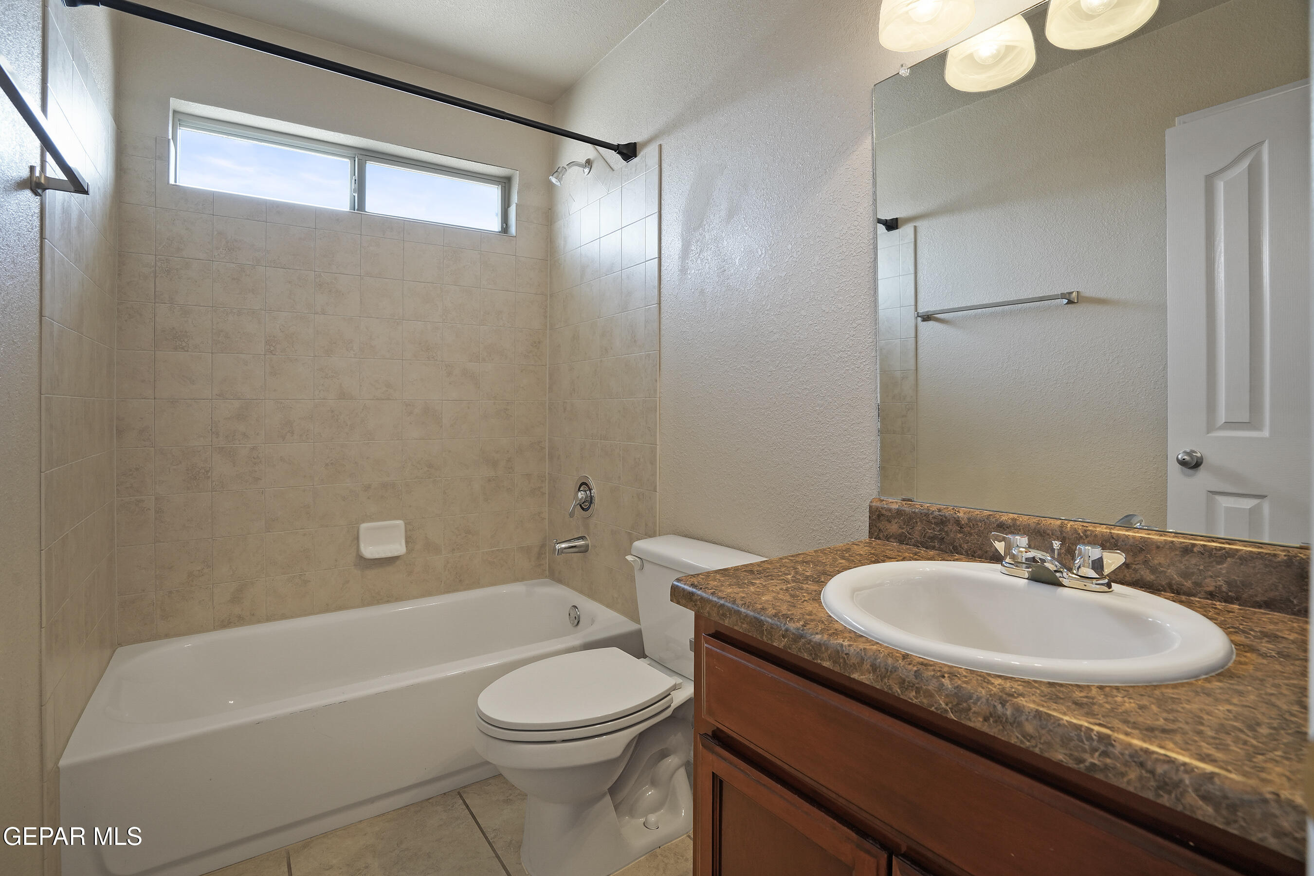 2909 PINO BLANCO Place