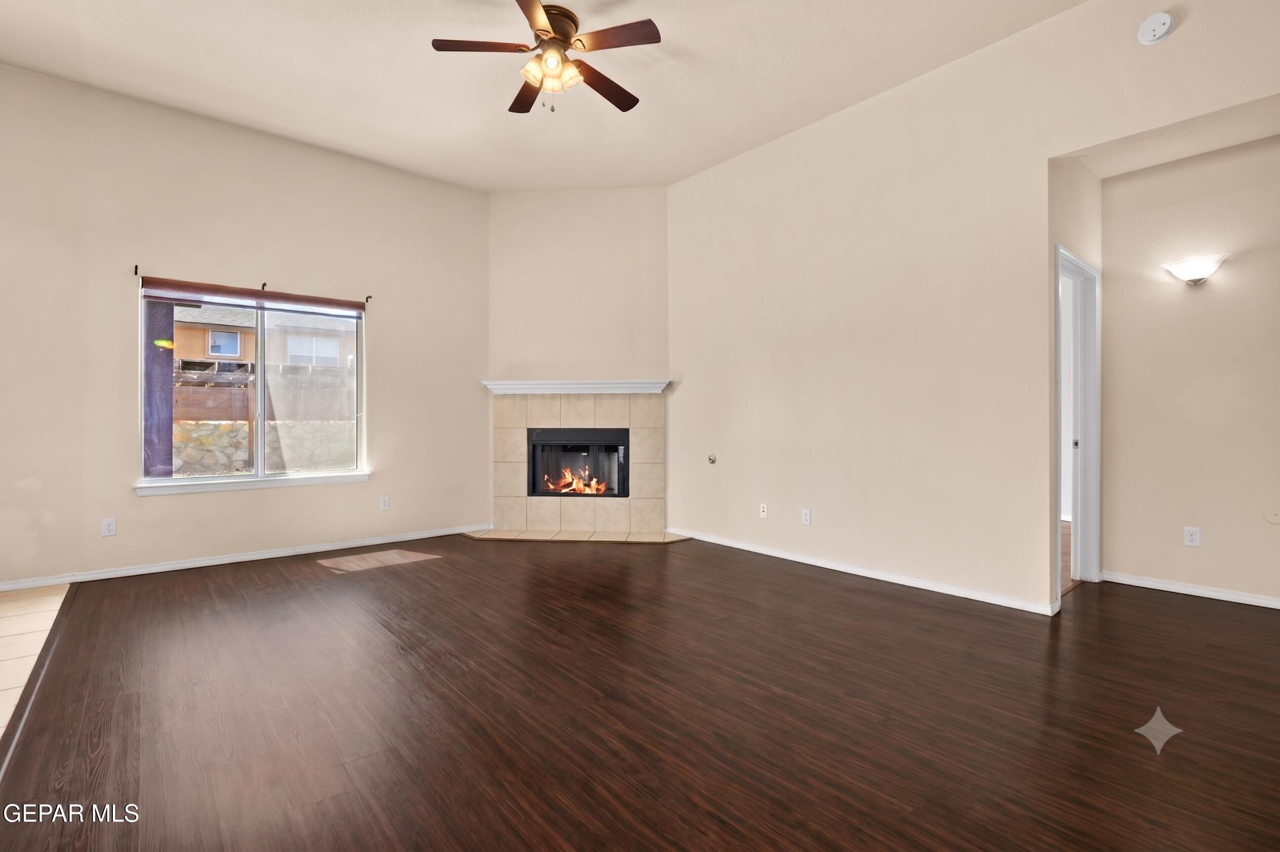 2909 PINO BLANCO Place