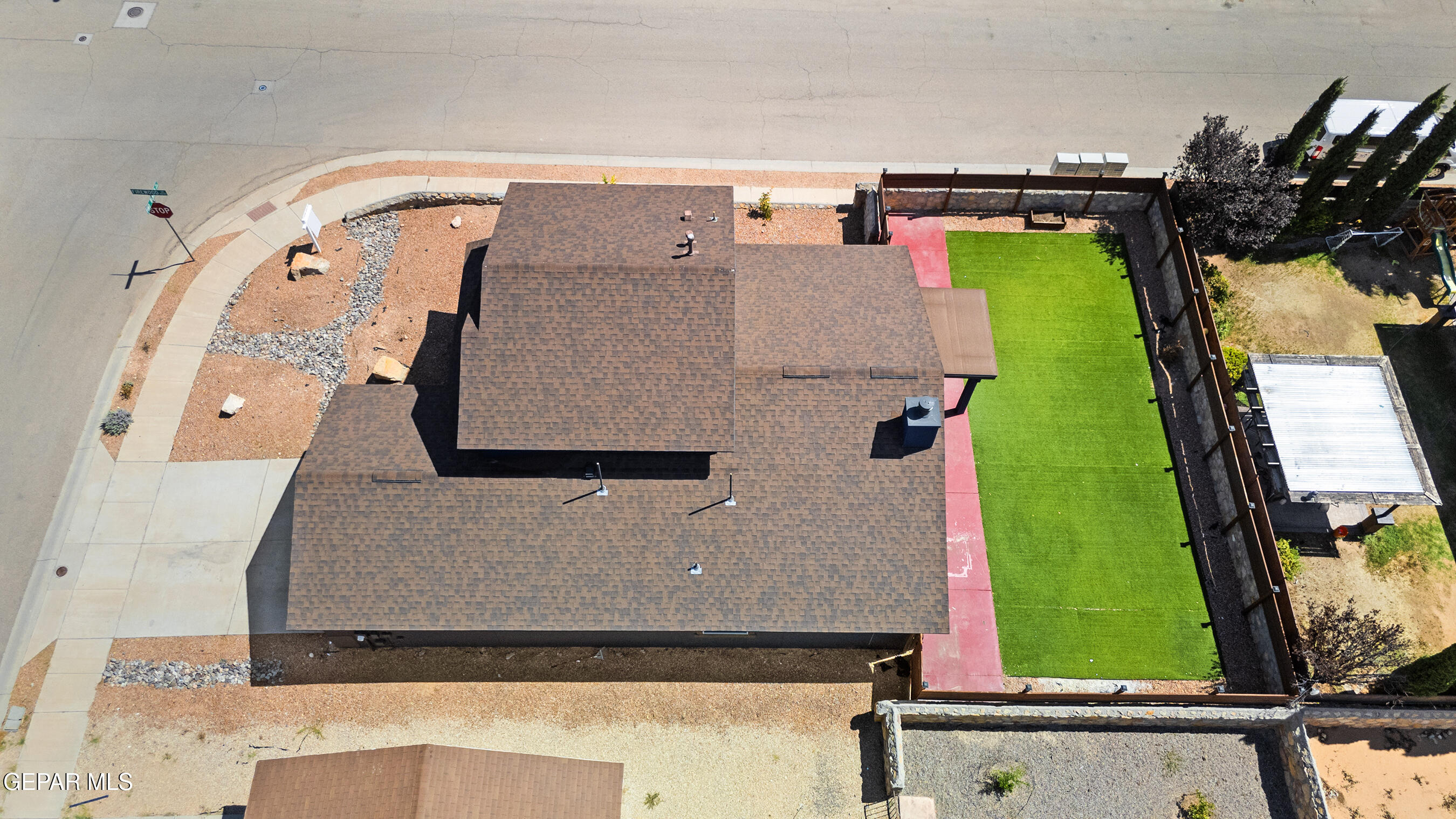 2909 PINO BLANCO Place