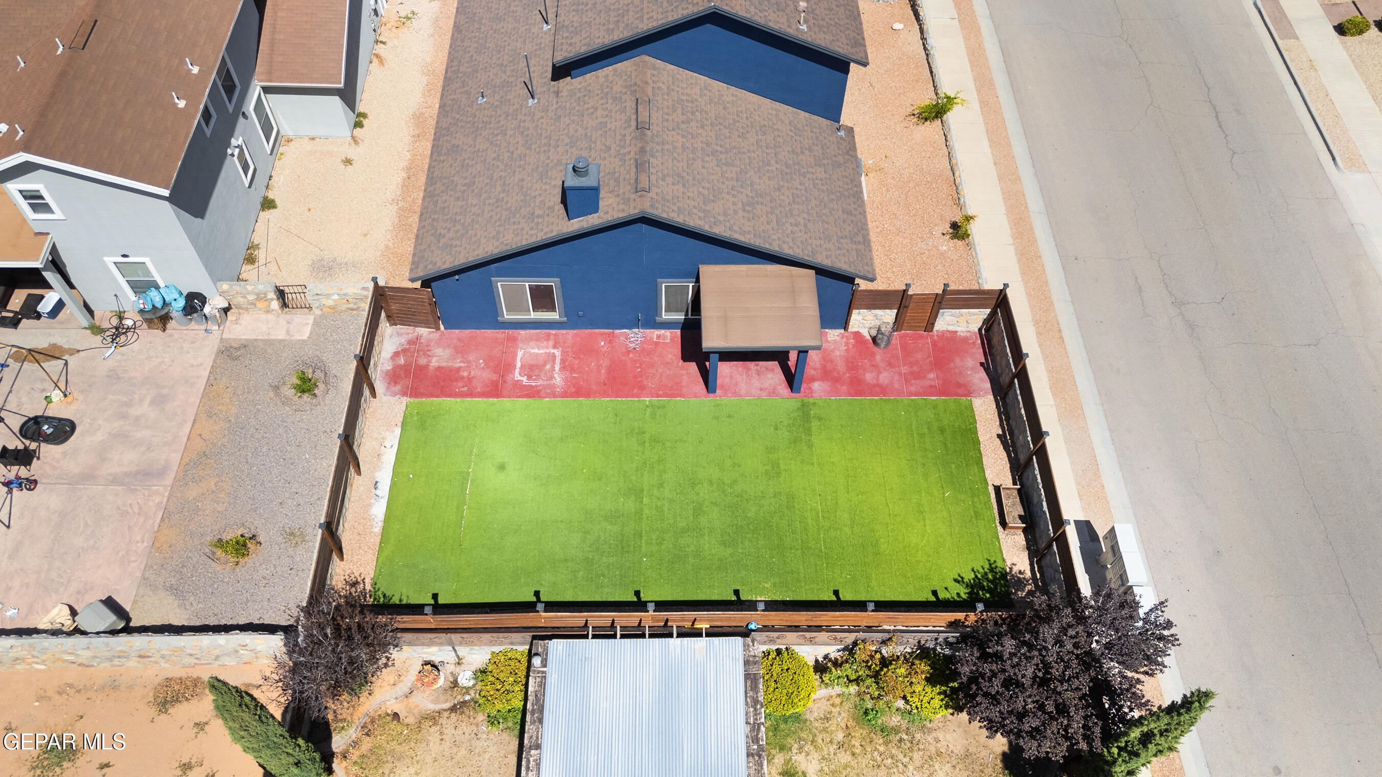 2909 PINO BLANCO Place