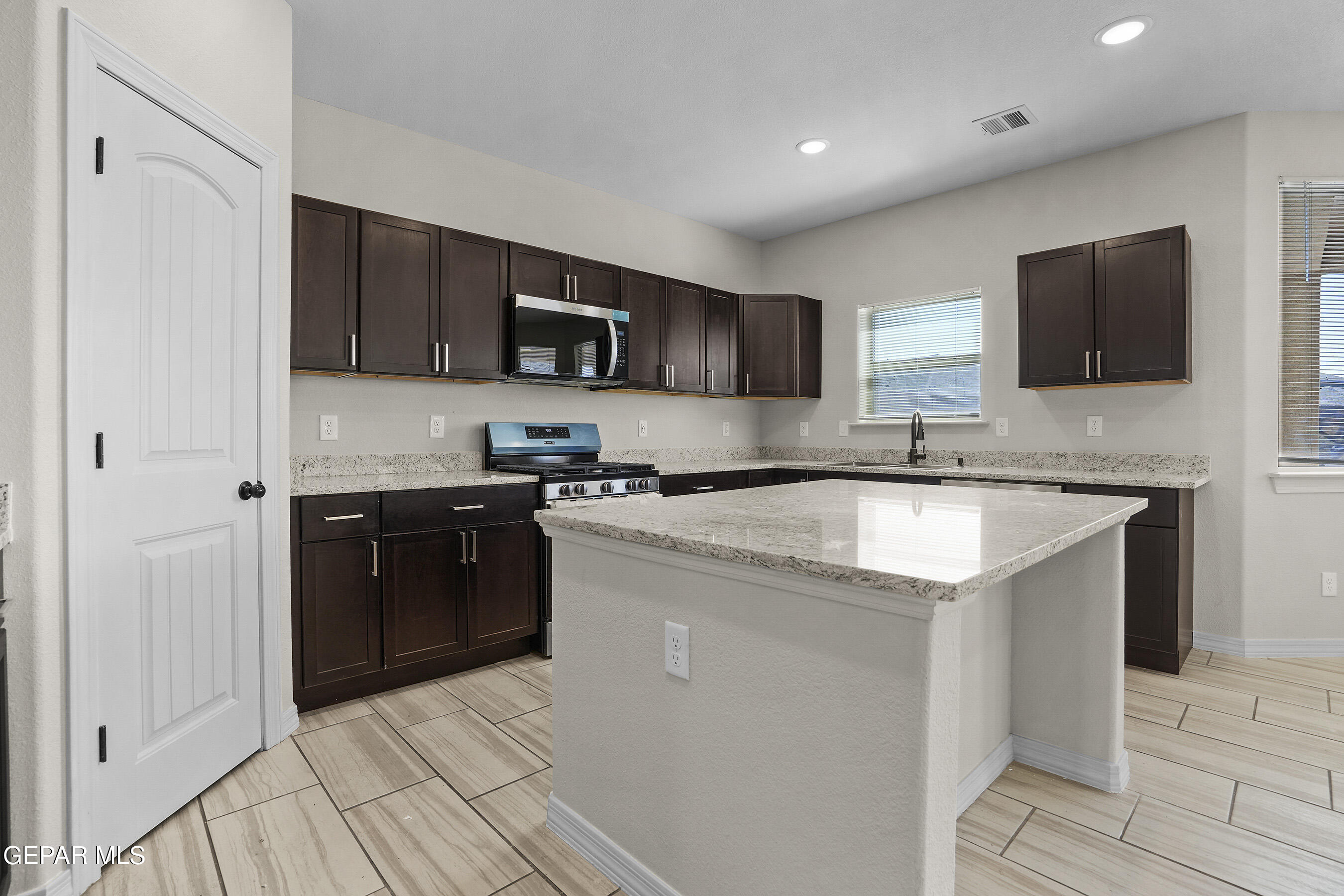 10612 Hidden Arch Place