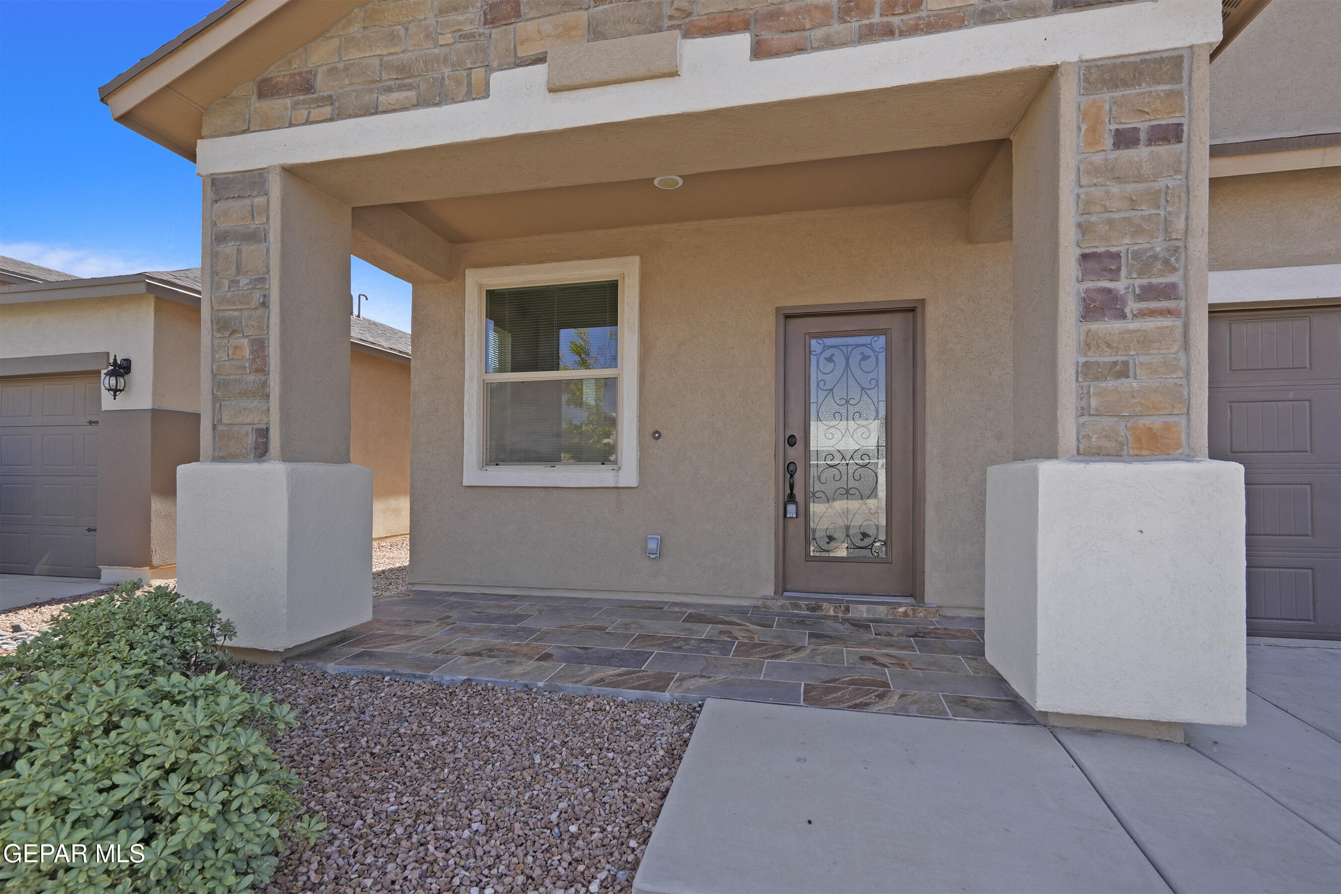 10612 Hidden Arch Place