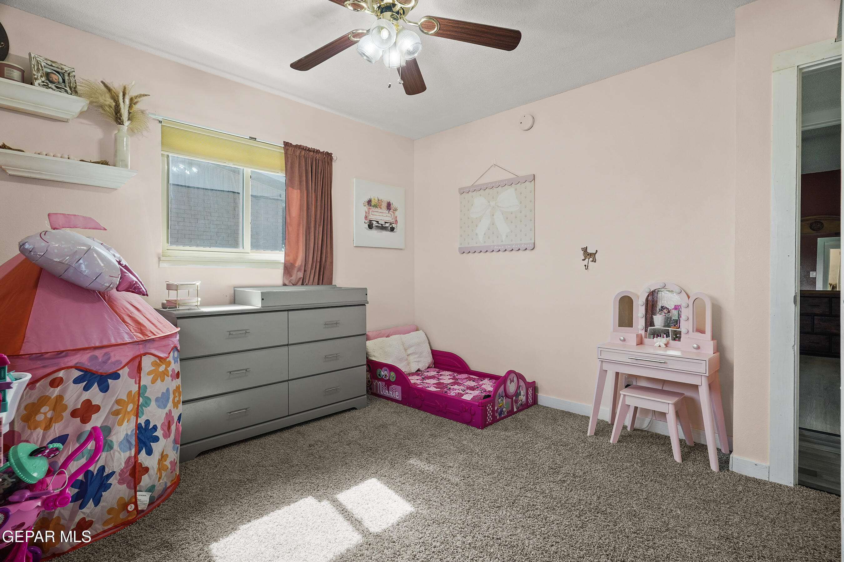 5804 TAUTOGA Drive