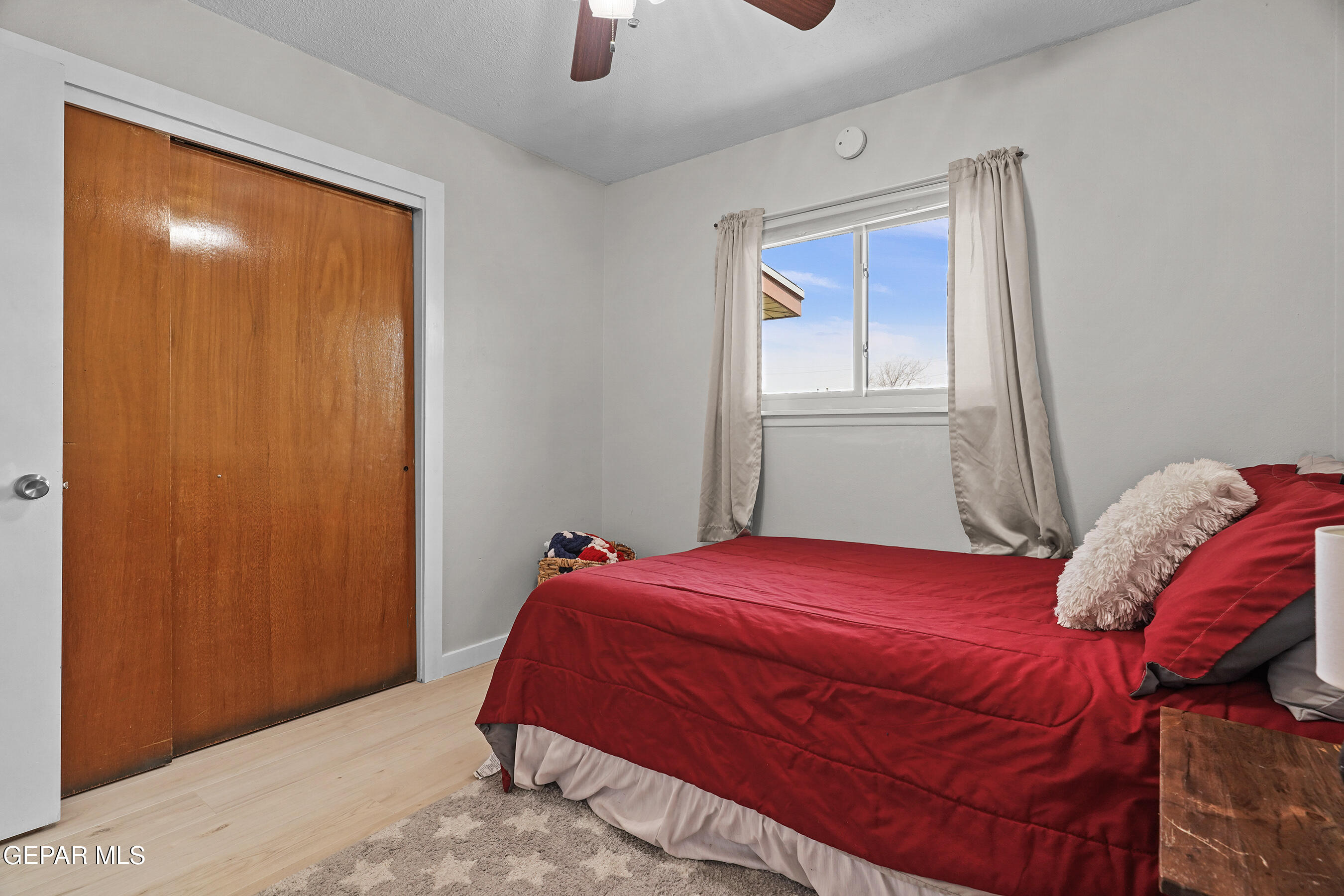 5804 TAUTOGA Drive