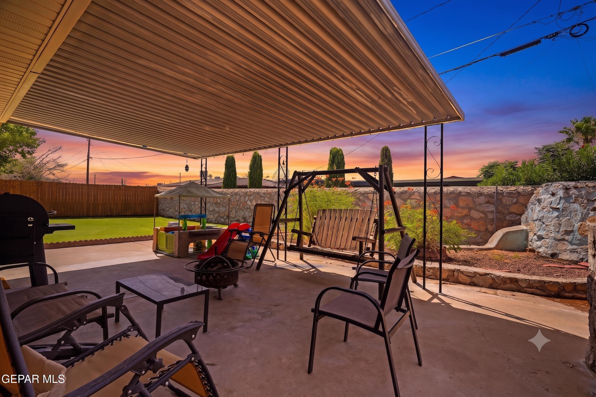 5804 TAUTOGA Drive