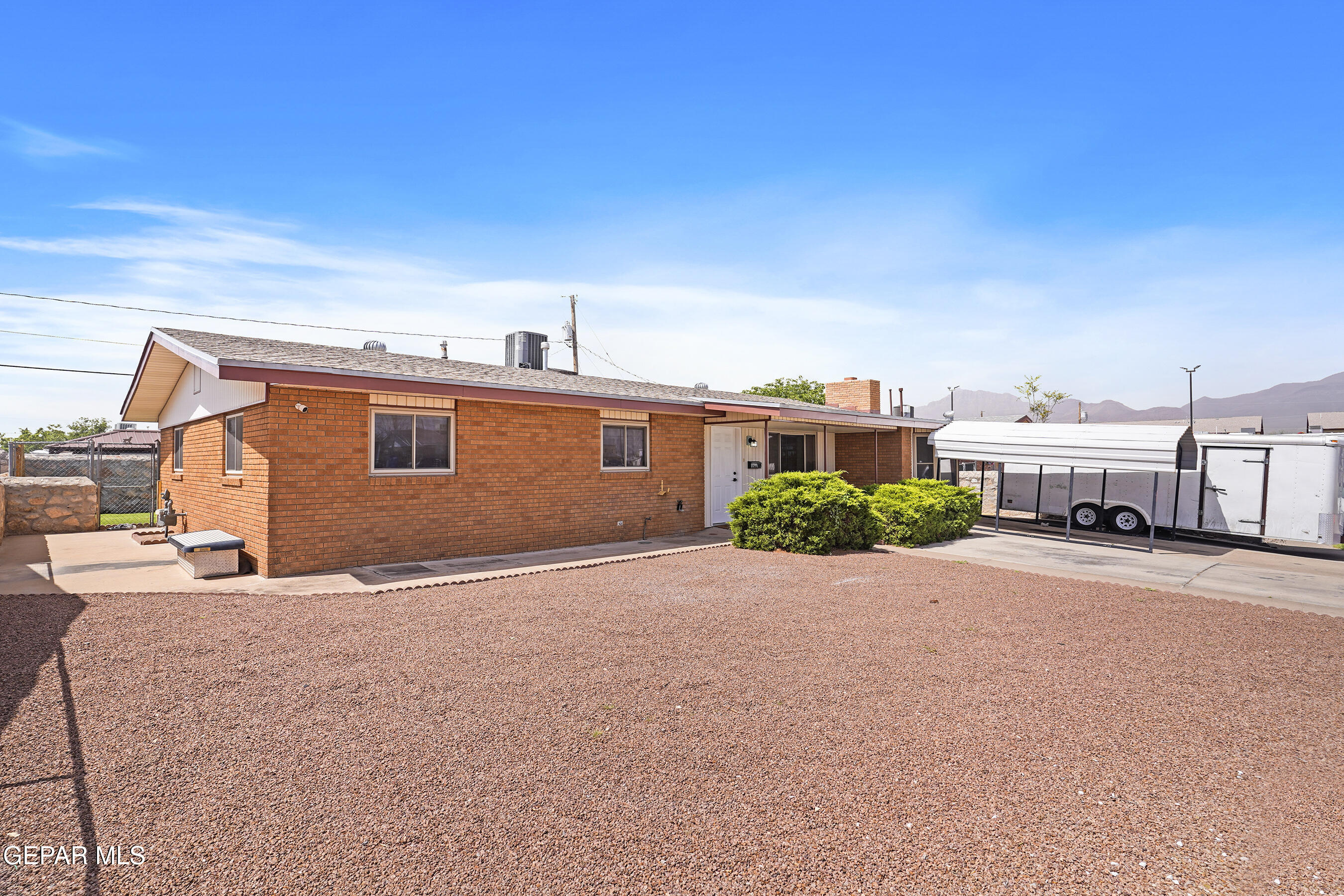 5804 TAUTOGA Drive