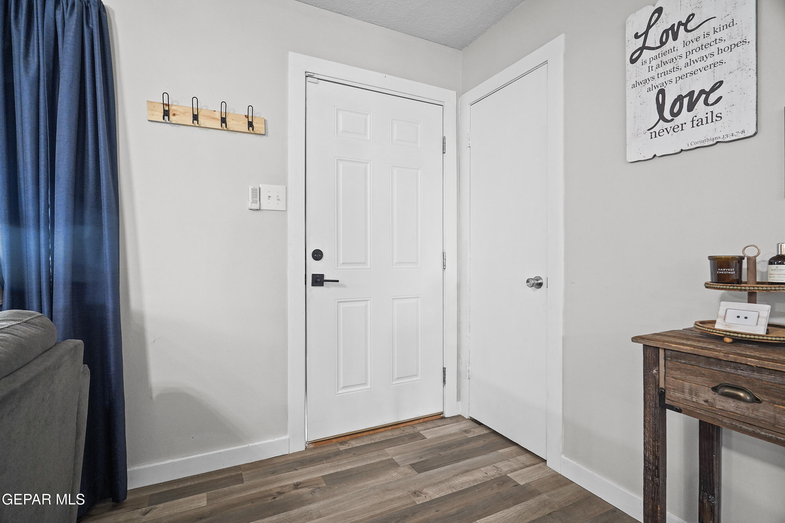 5804 TAUTOGA Drive