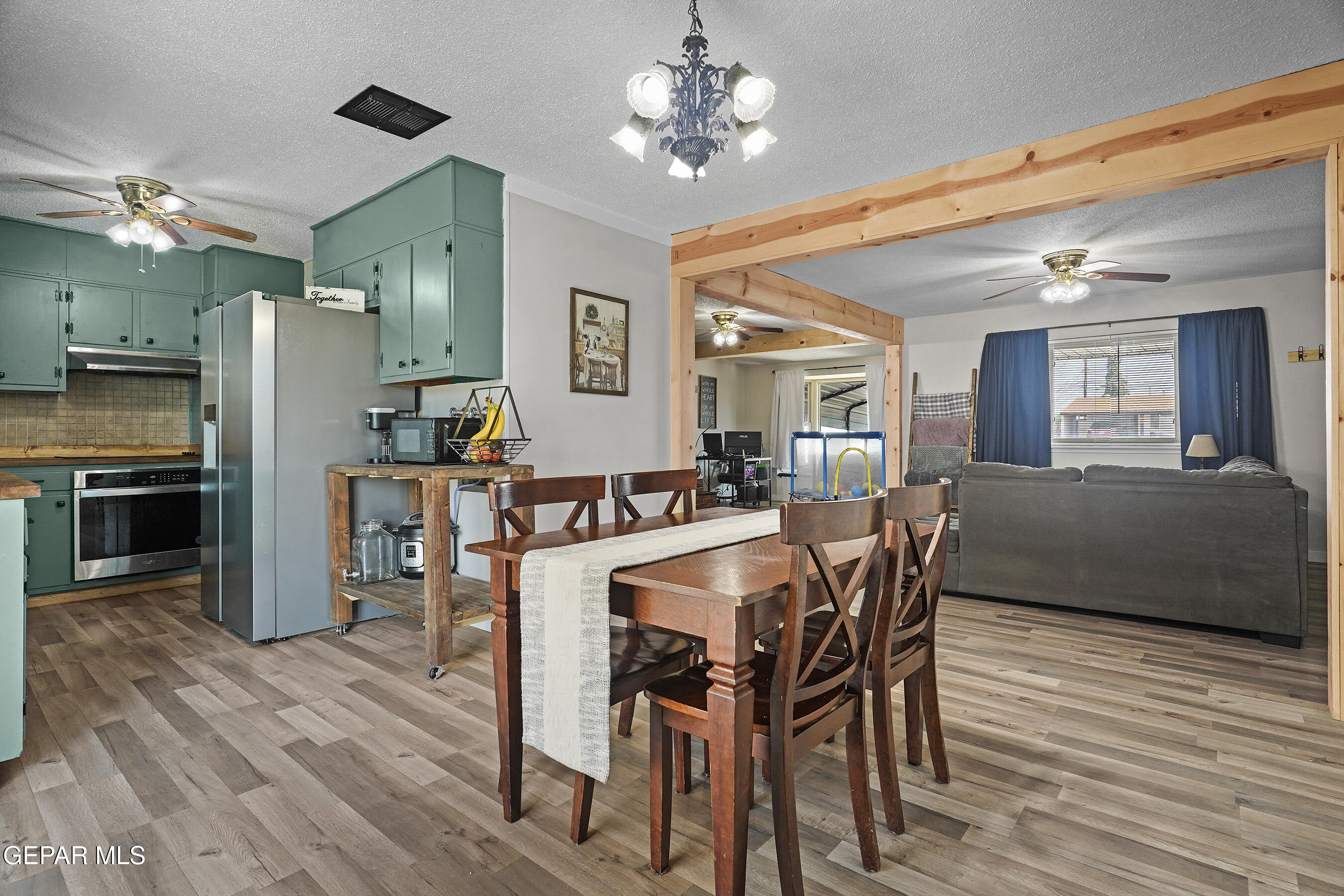 5804 TAUTOGA Drive