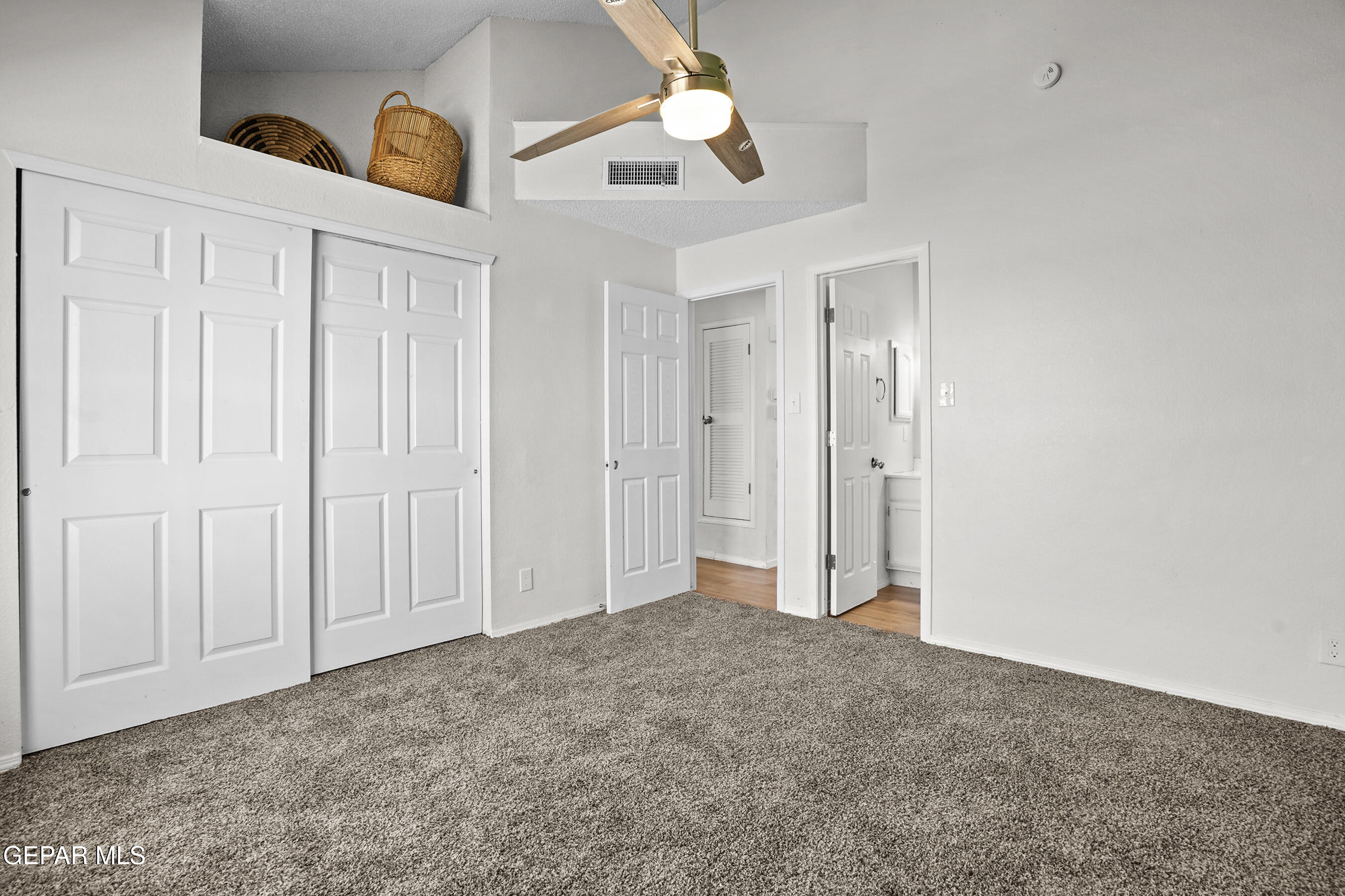 6601 MALACHITE Court