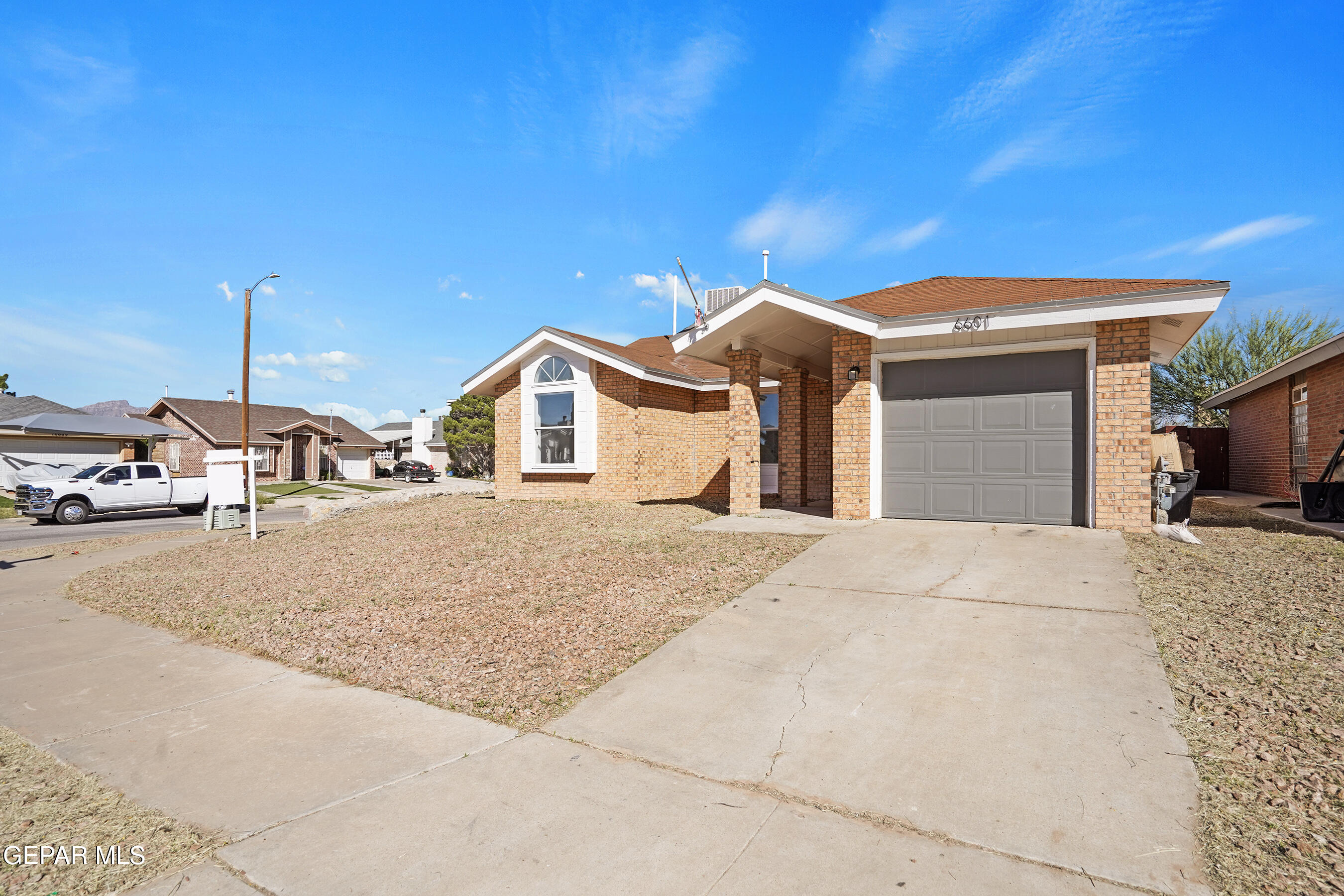 6601 MALACHITE Court
