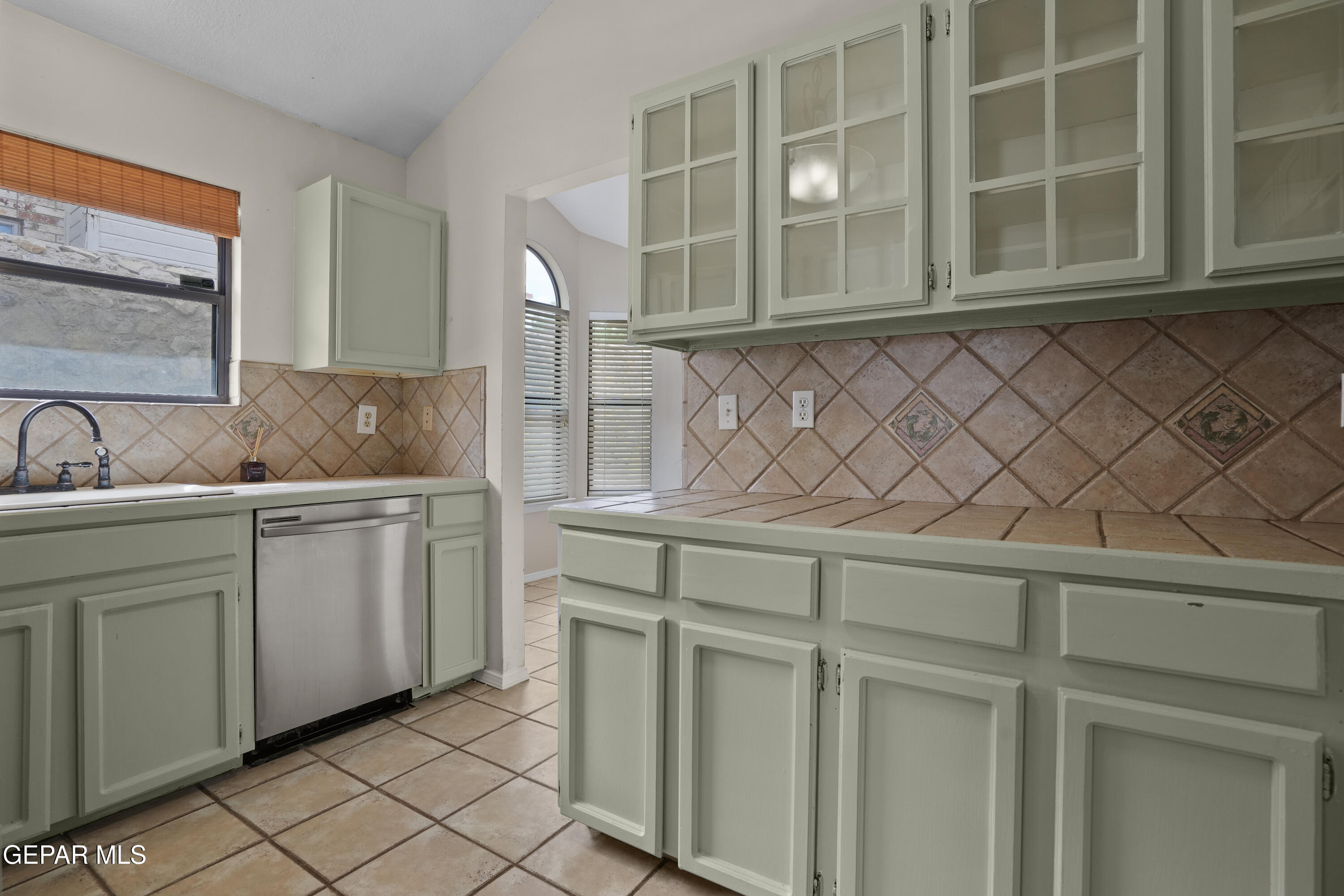 4405 LOMA HERMOSA Drive