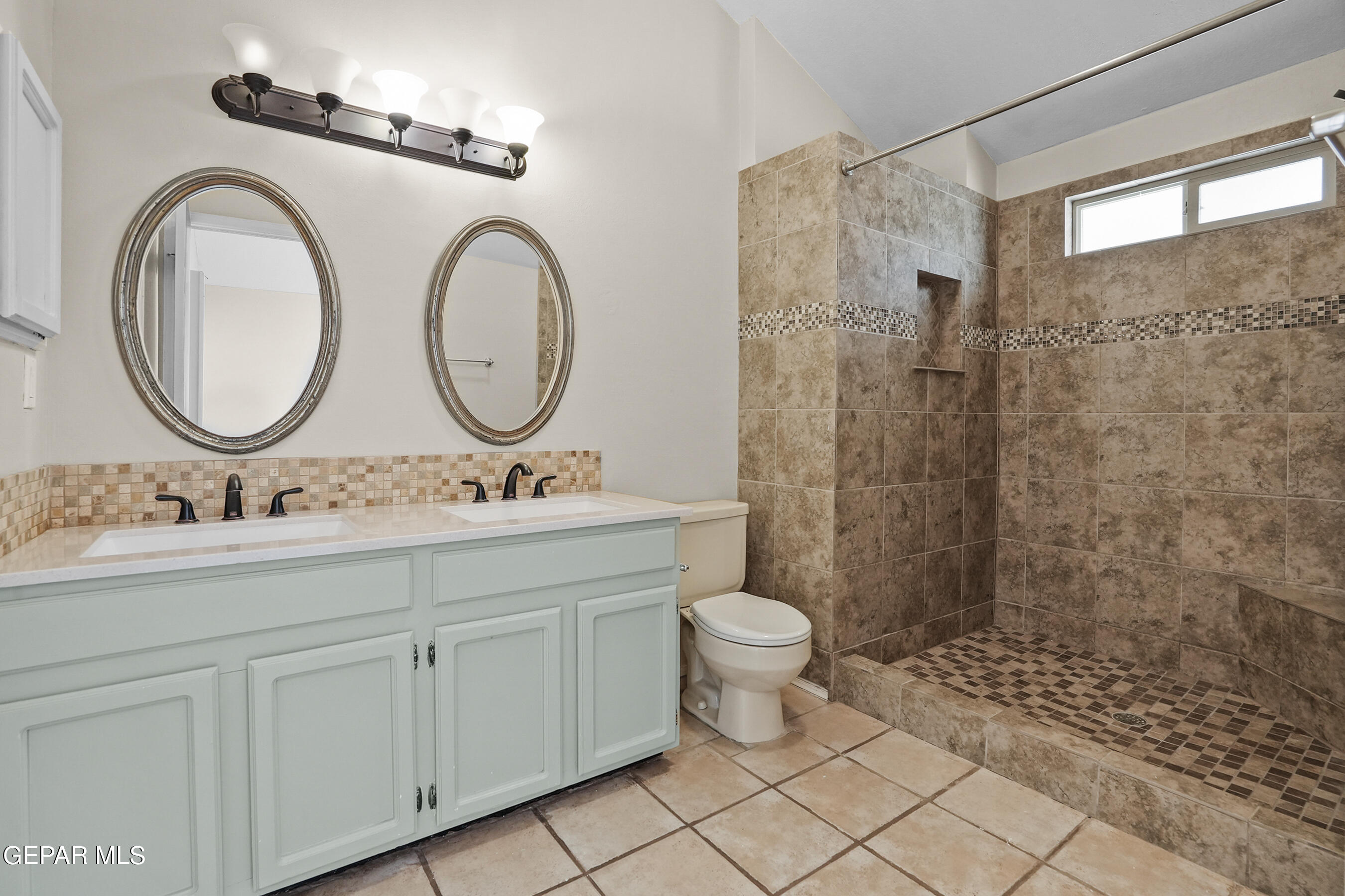 4405 LOMA HERMOSA Drive