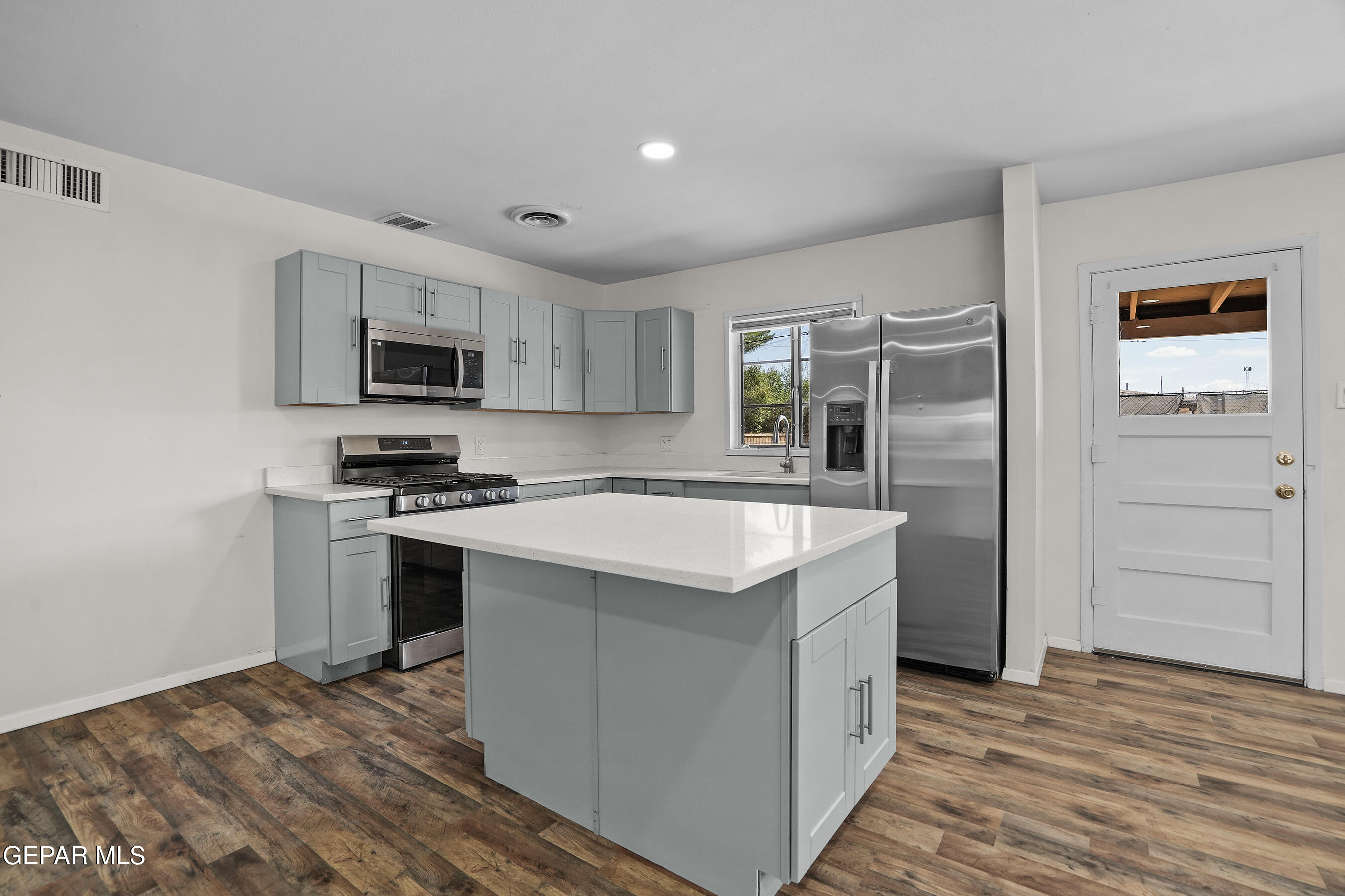 9430 Album Avenue