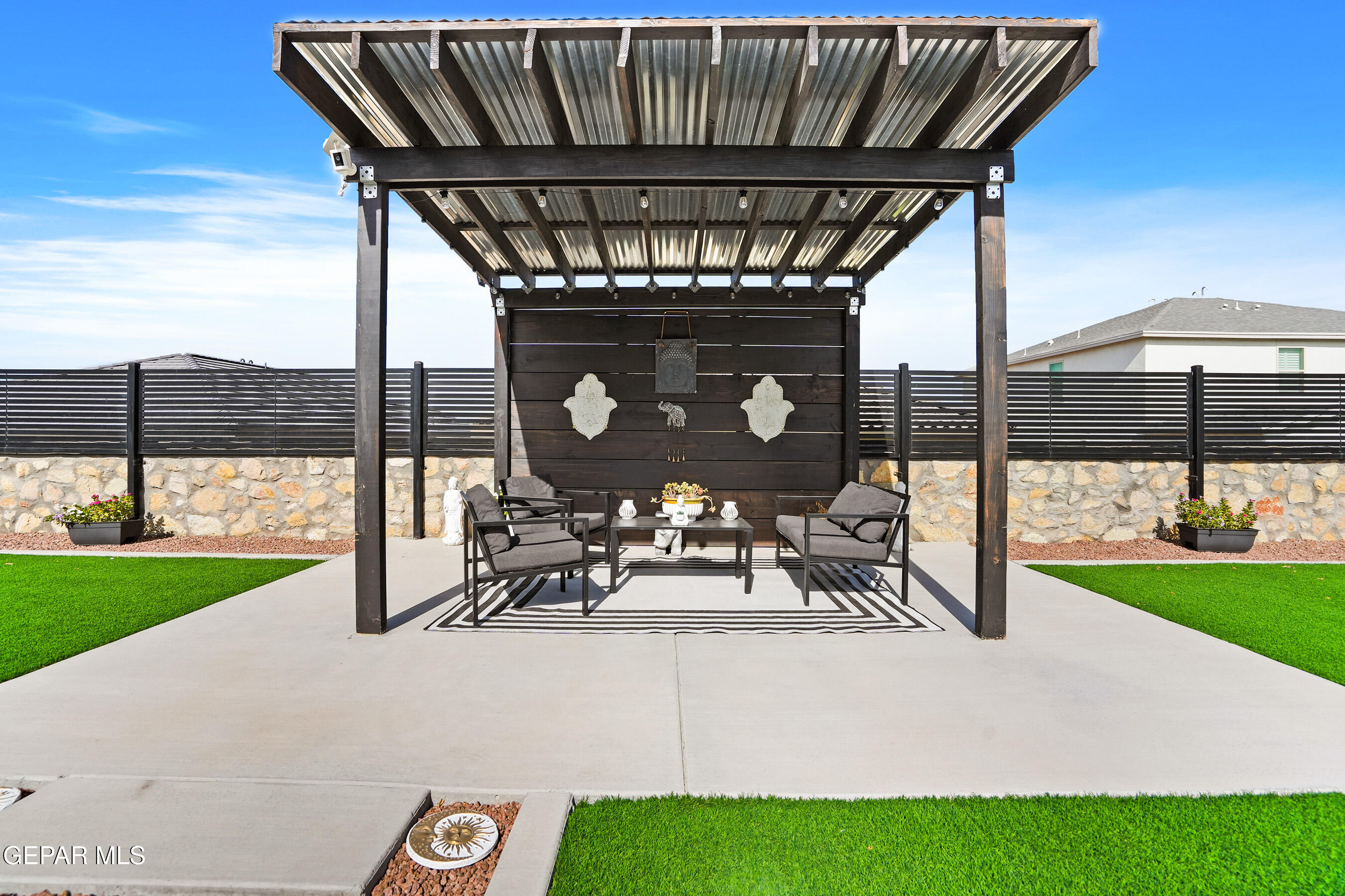 2383 ENCHANTED CROWN Lane