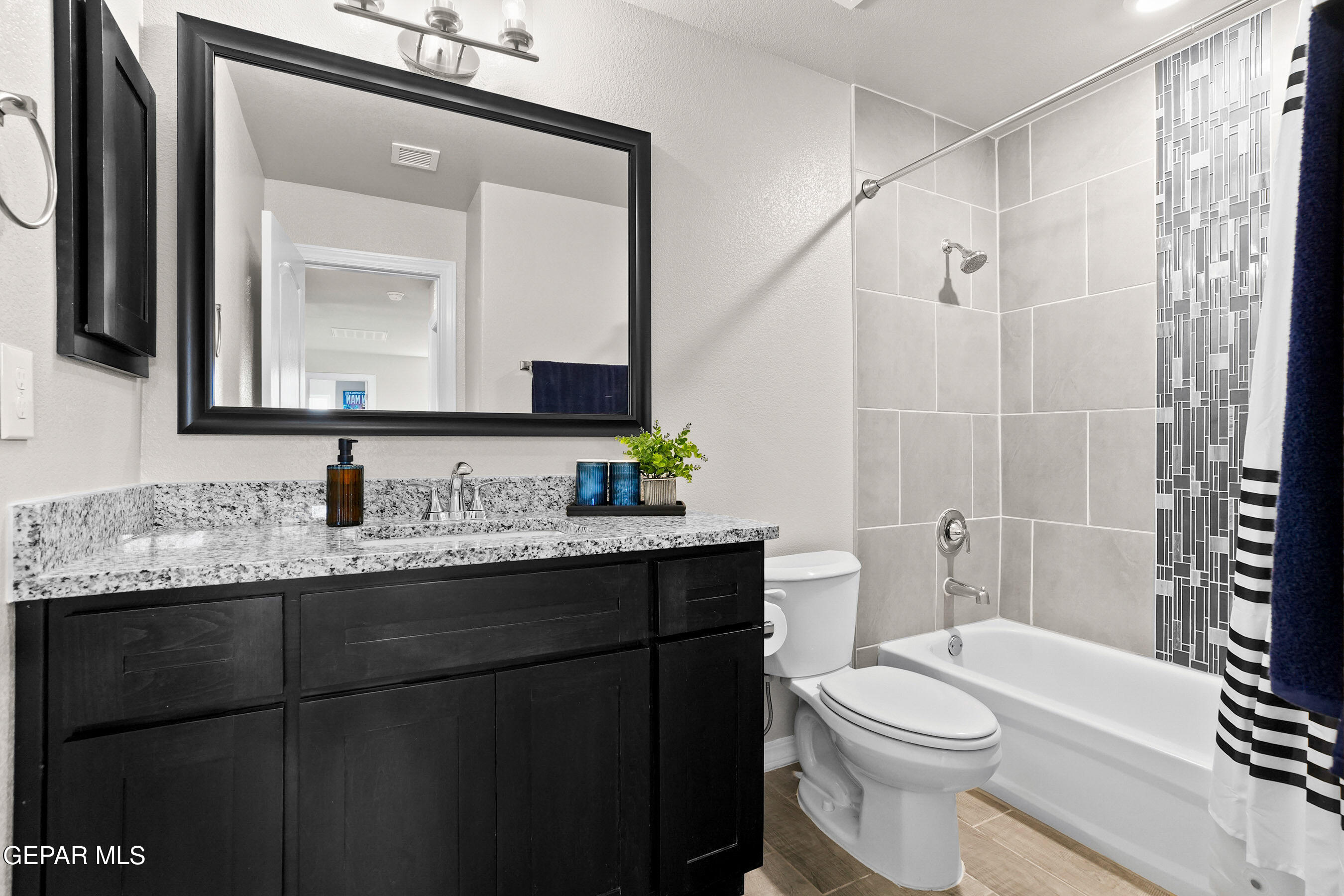 2383 ENCHANTED CROWN Lane
