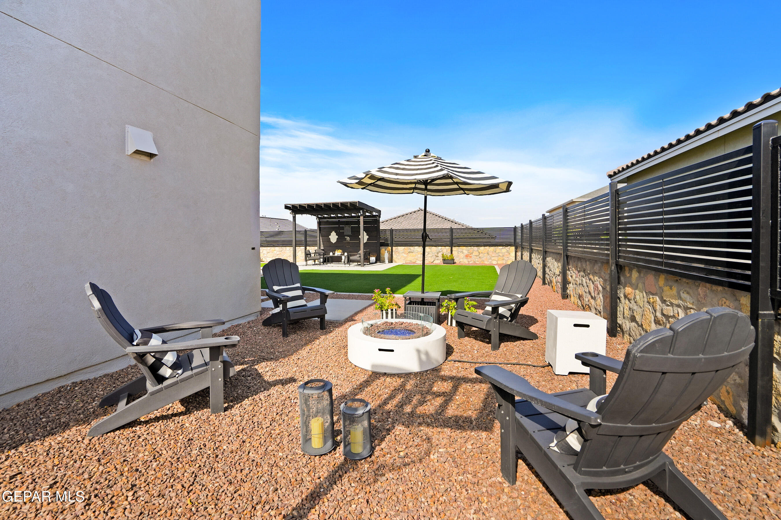 2383 ENCHANTED CROWN Lane