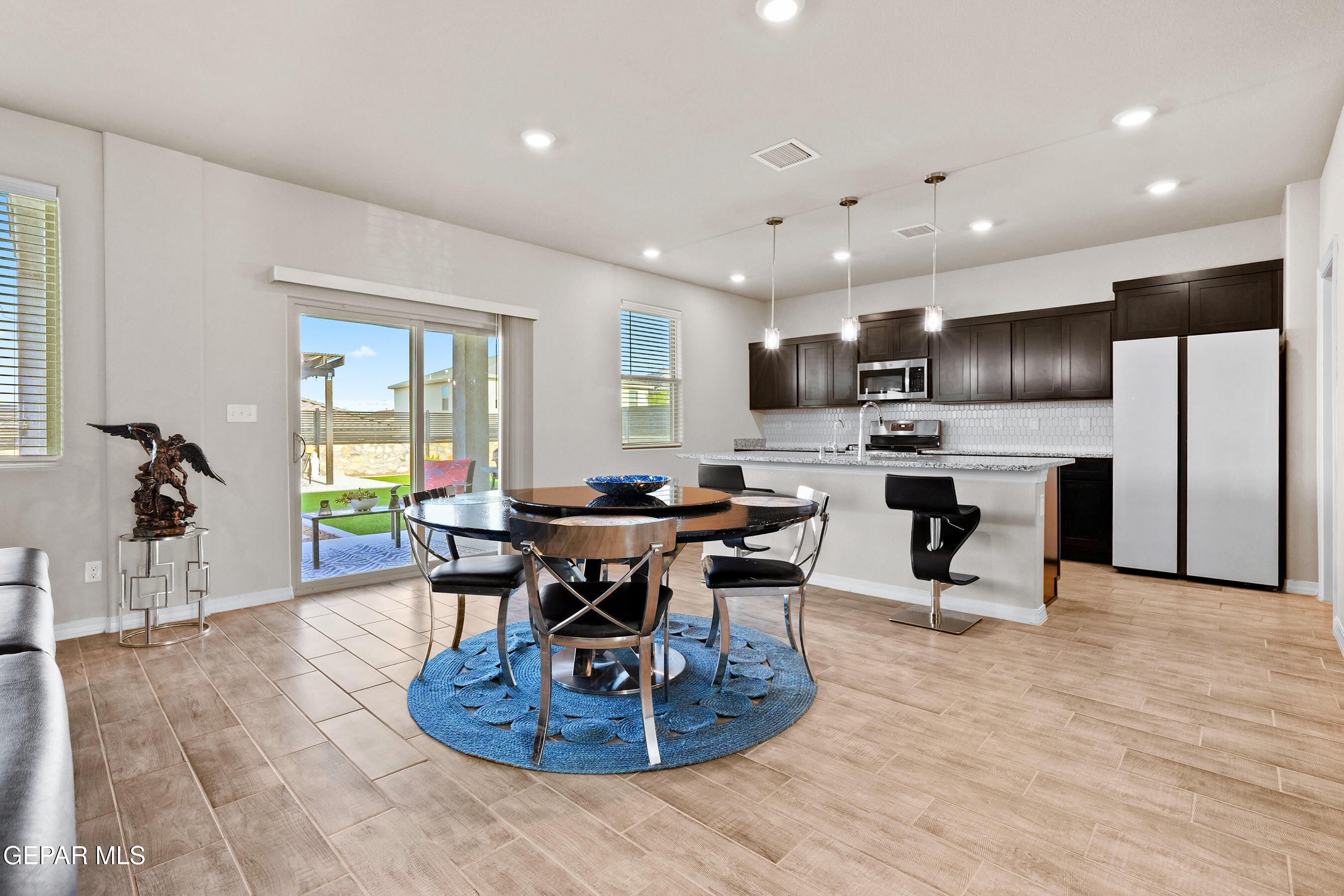 2383 ENCHANTED CROWN Lane