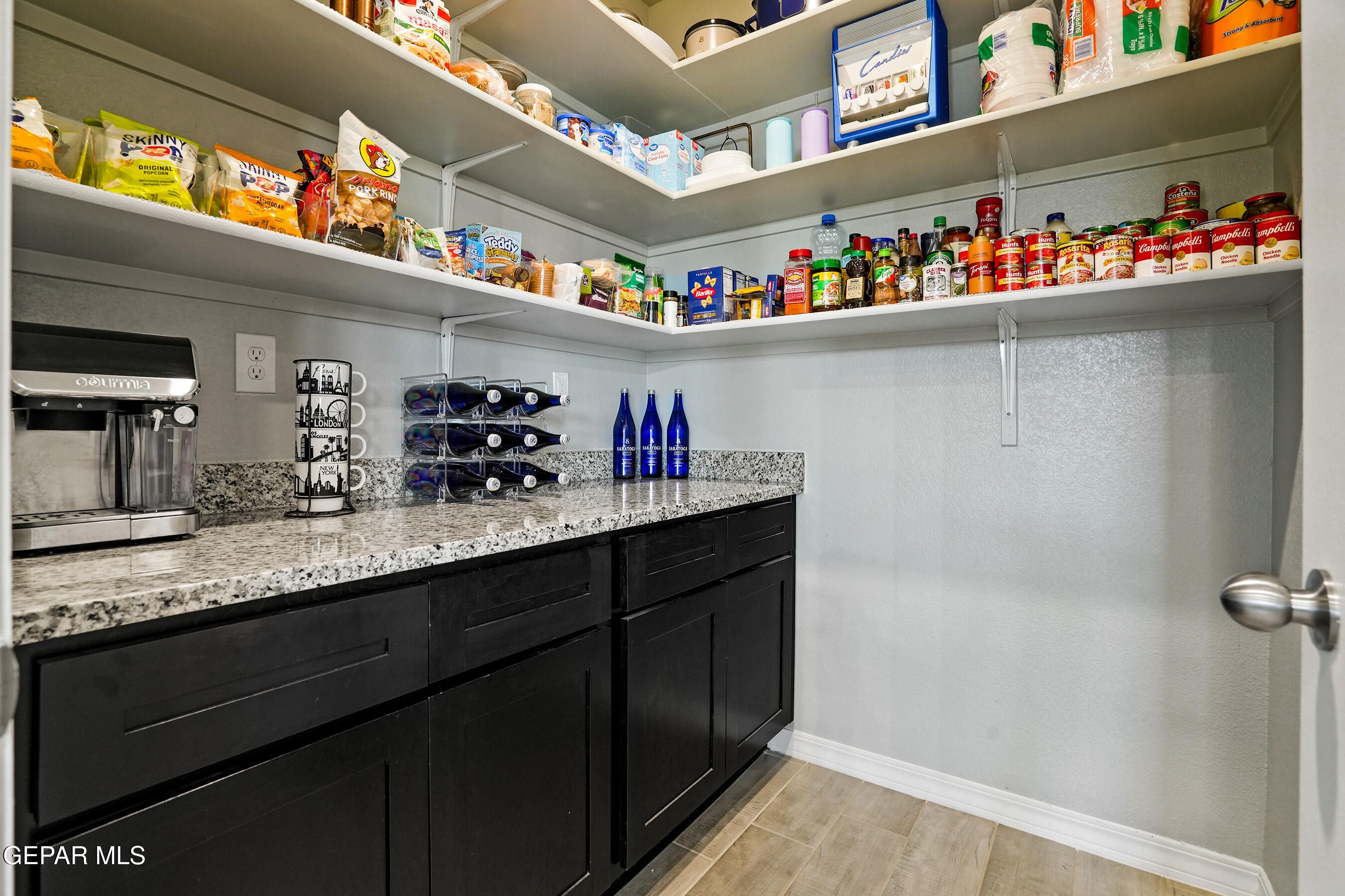 2383 ENCHANTED CROWN Lane