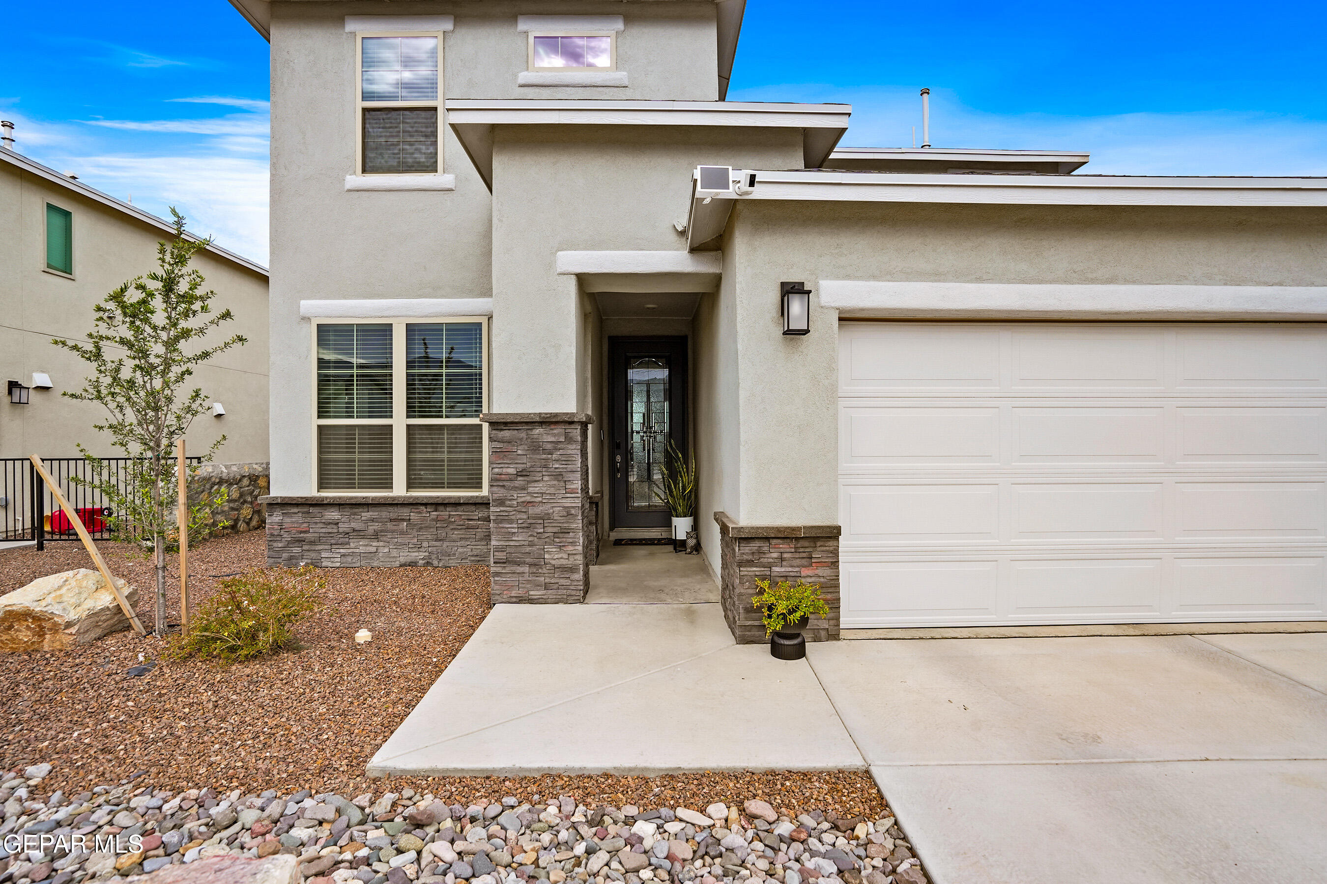 2383 ENCHANTED CROWN Lane