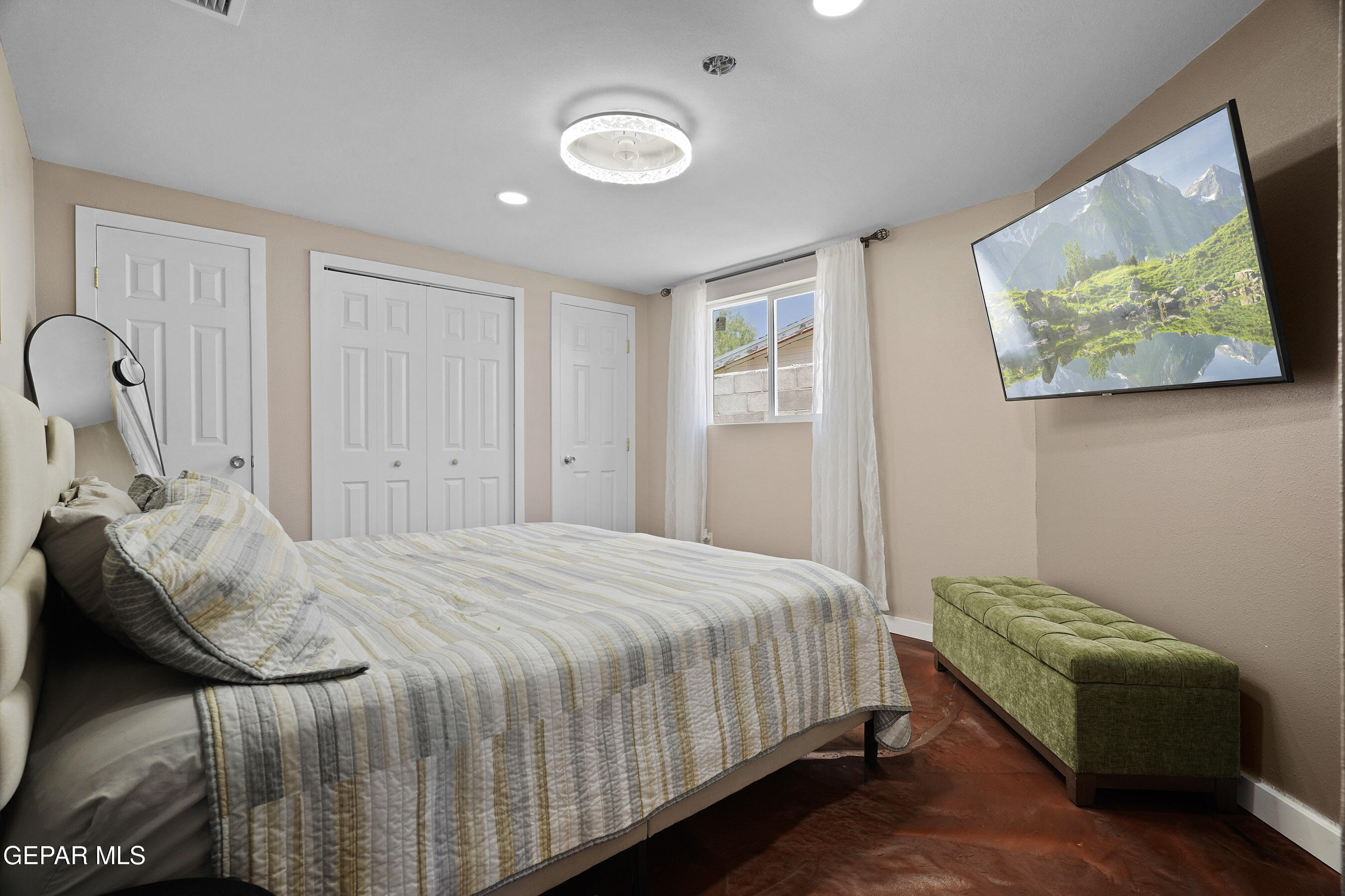 10233 SHARP Drive
