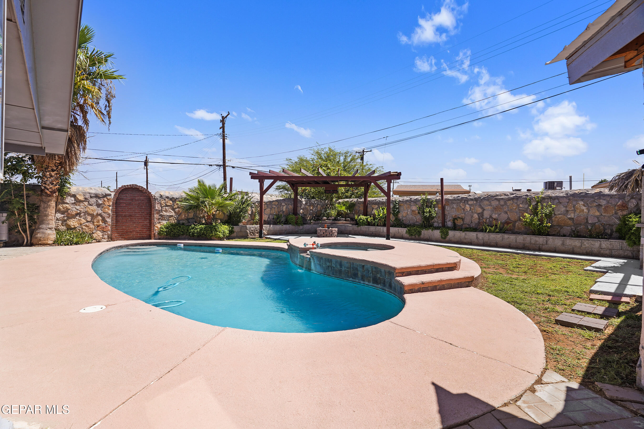 10233 SHARP Drive