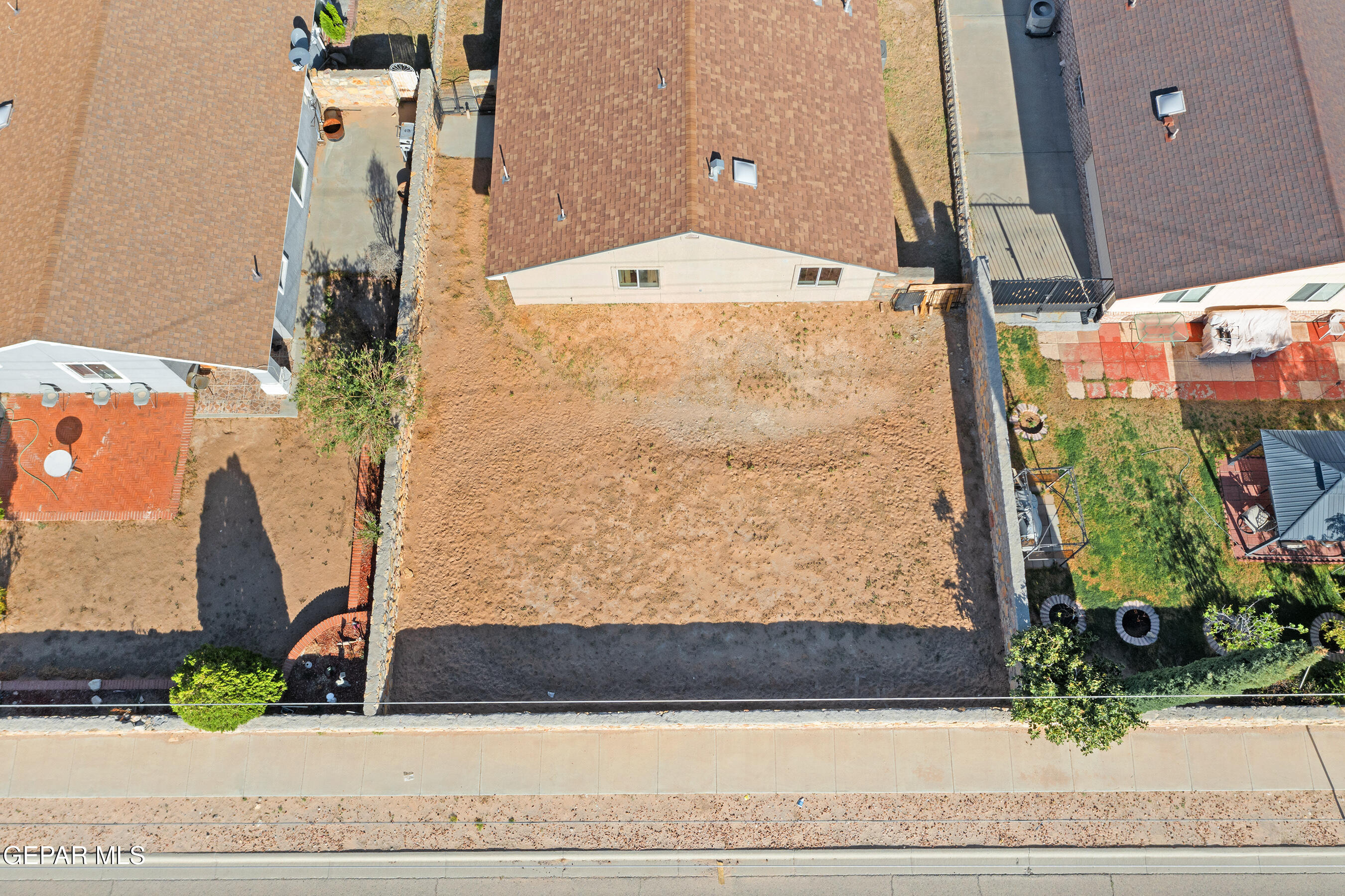 693 DESERT SAGE Drive