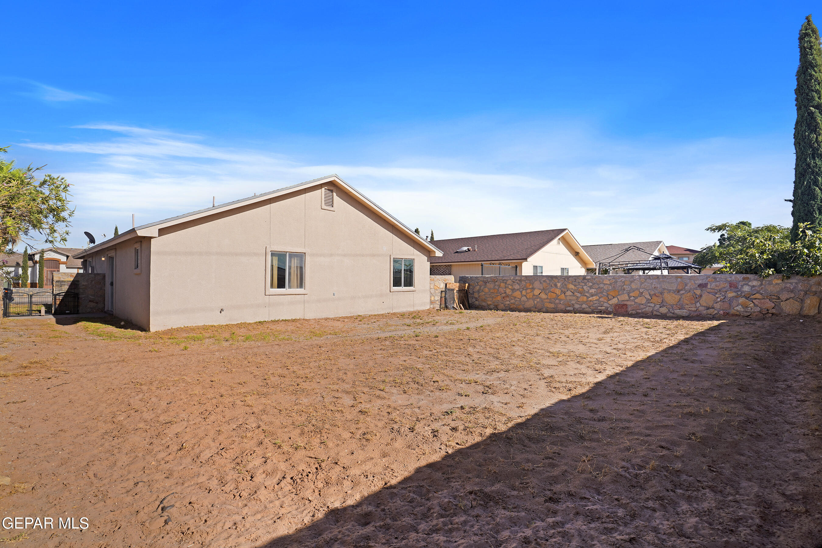 693 DESERT SAGE Drive