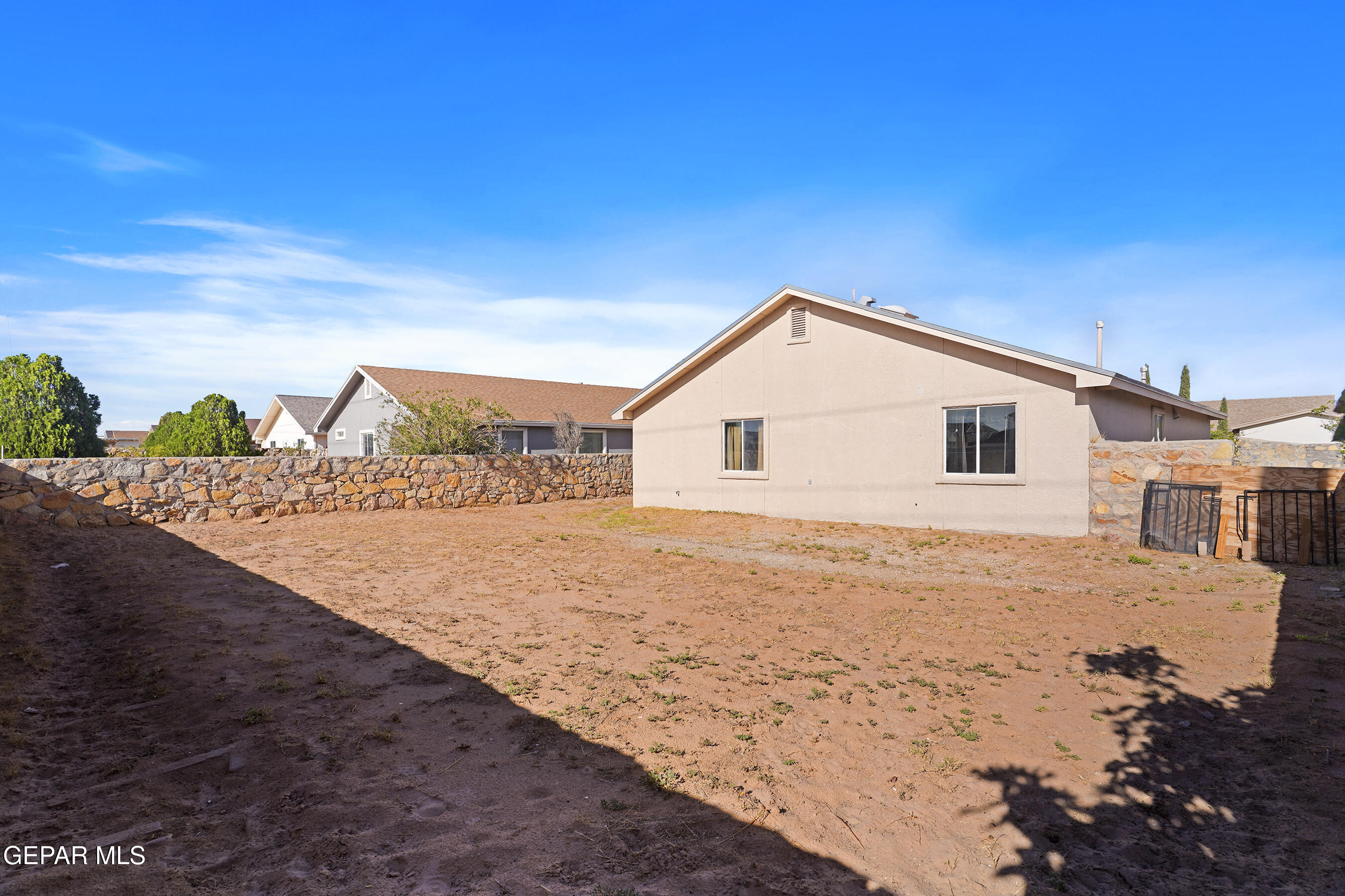 693 DESERT SAGE Drive