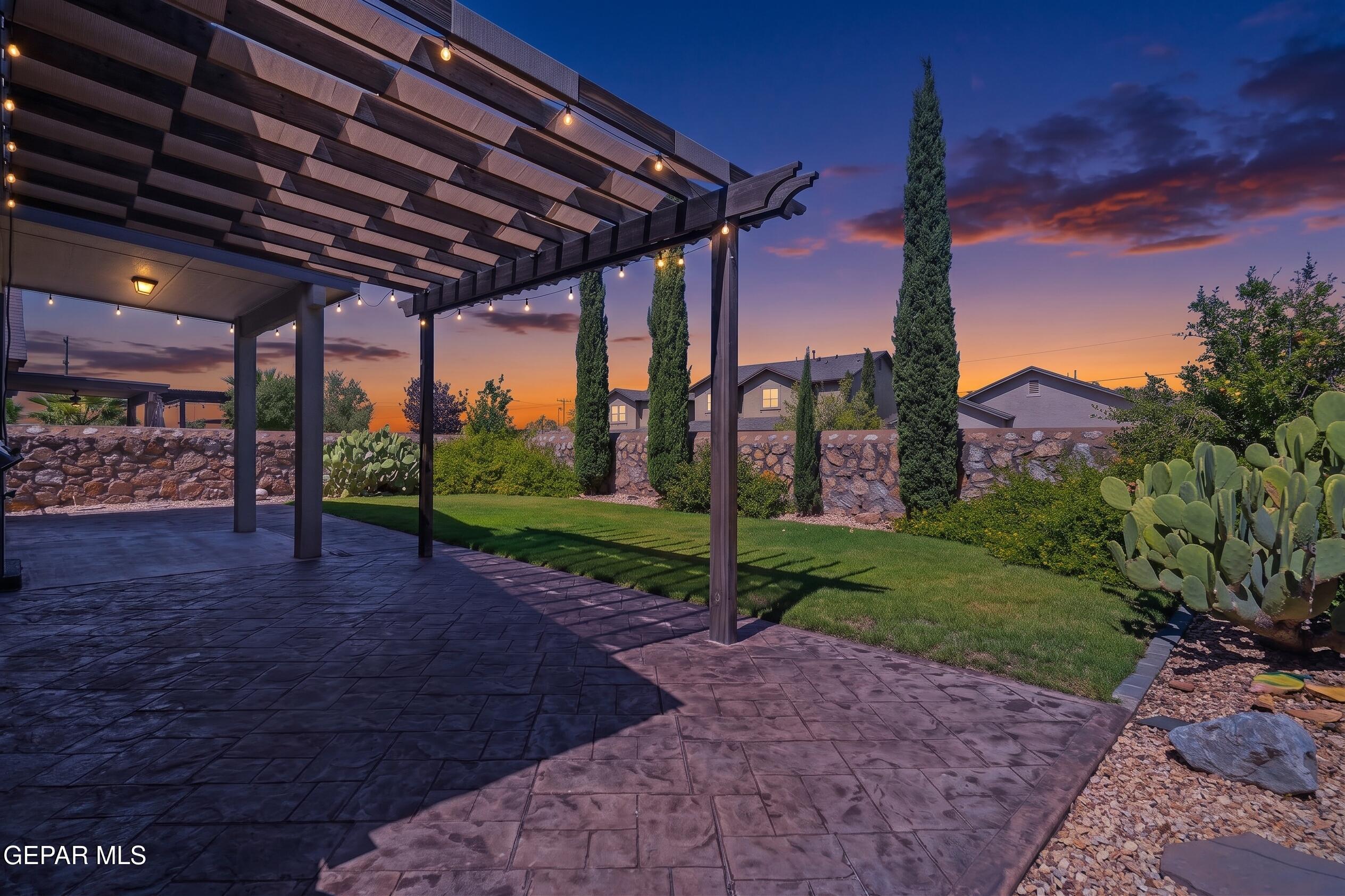 7553 WOLF CREEK Drive