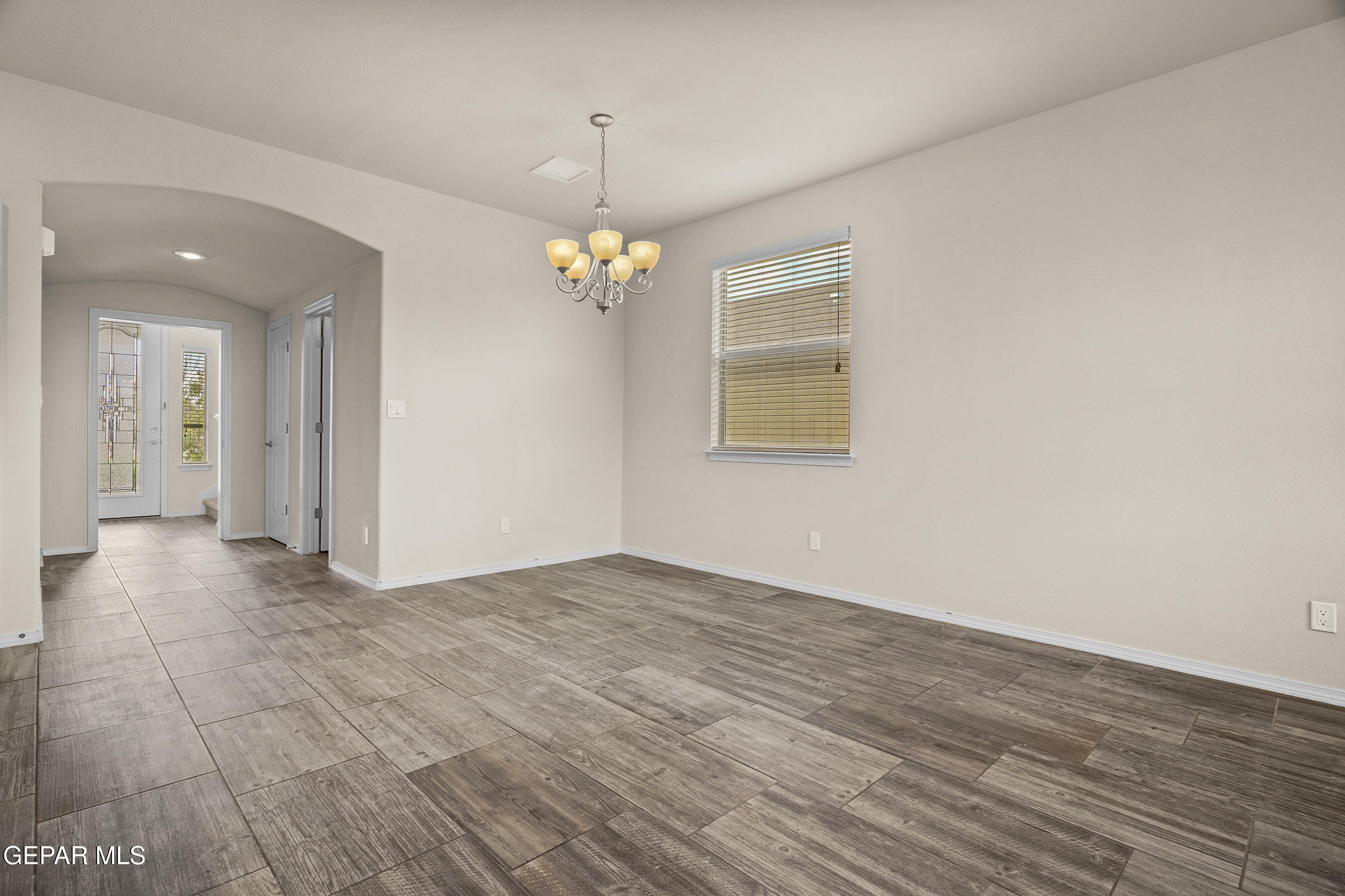 7553 WOLF CREEK Drive