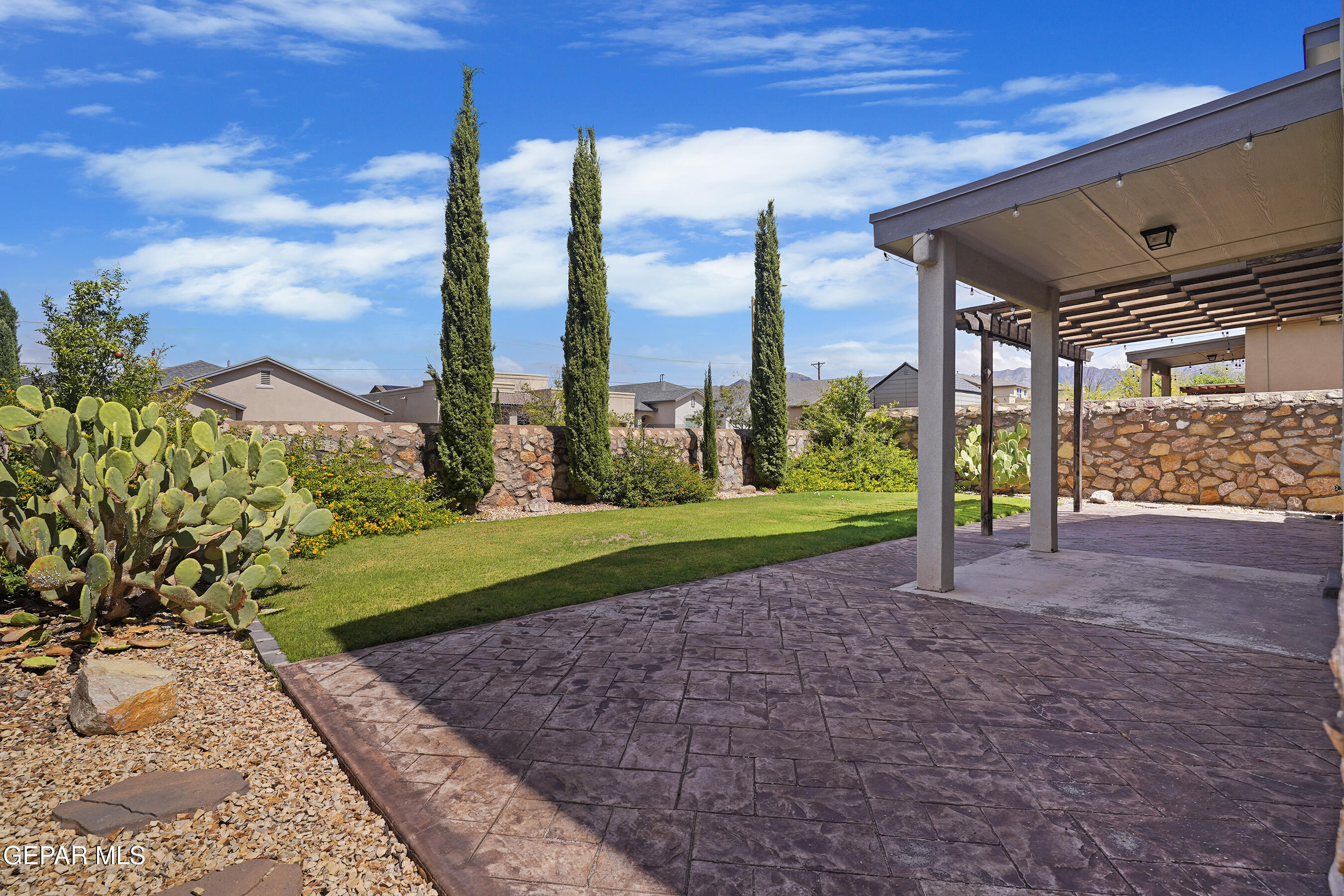 7553 WOLF CREEK Drive