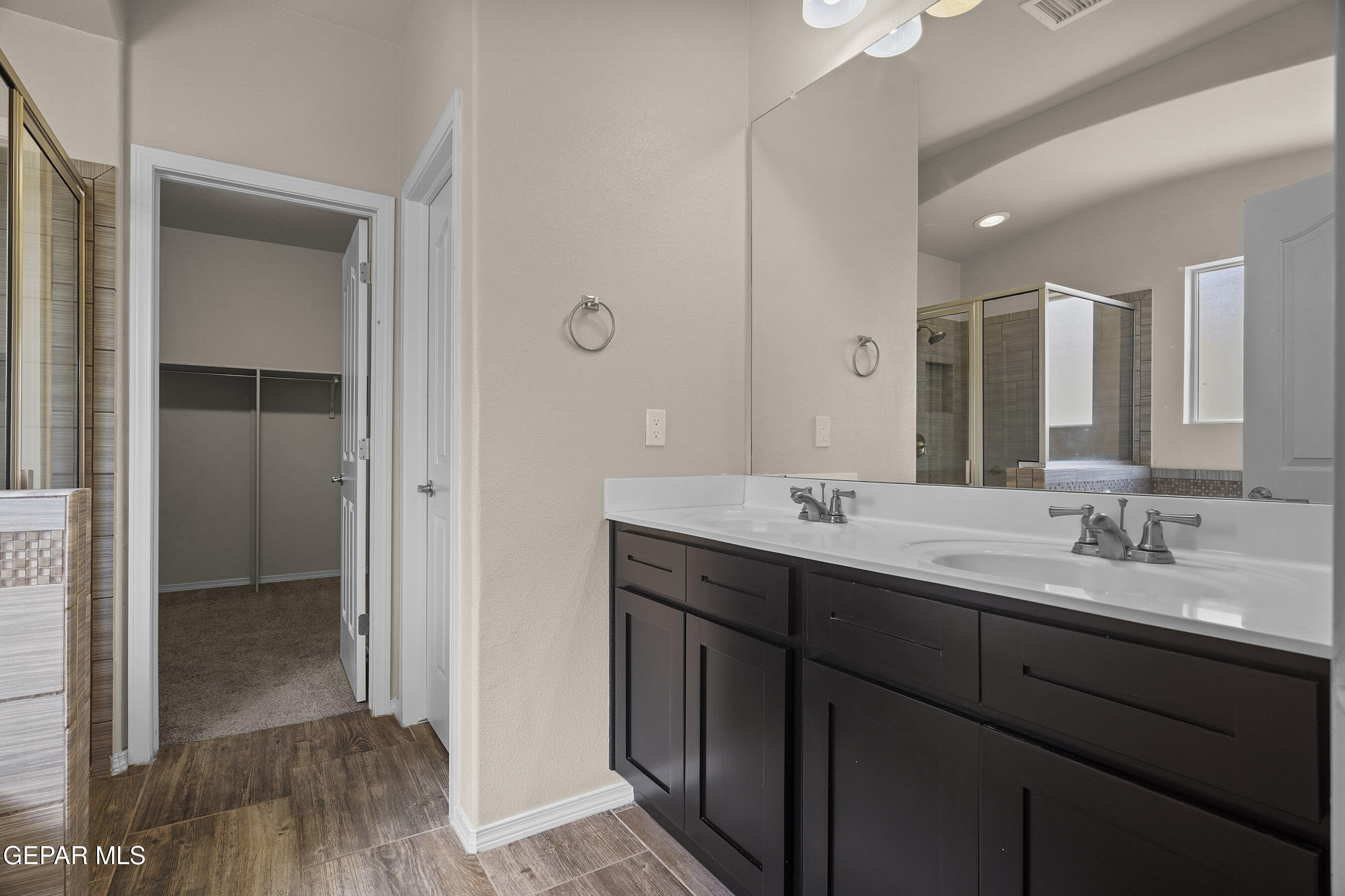 7553 WOLF CREEK Drive
