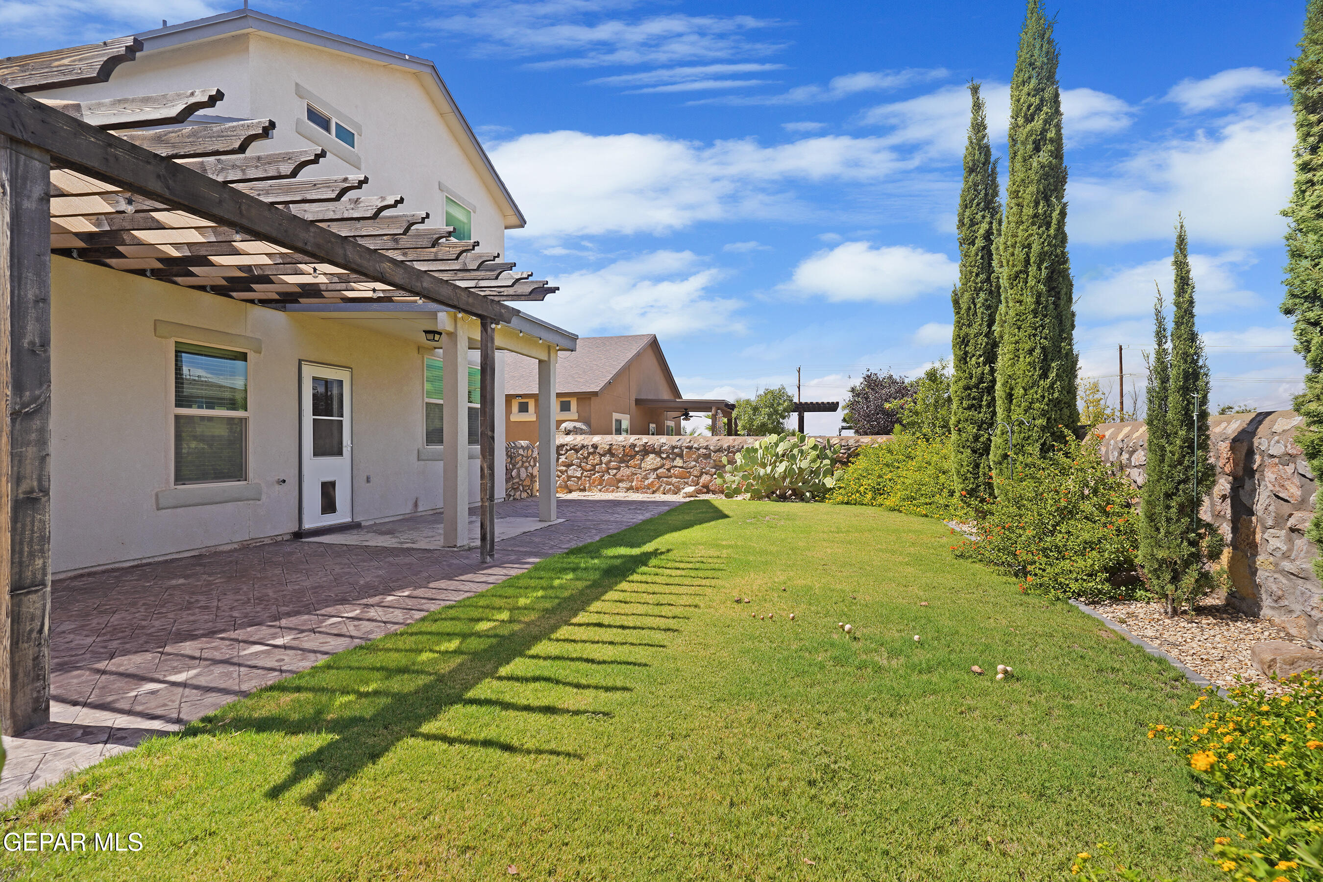 7553 WOLF CREEK Drive
