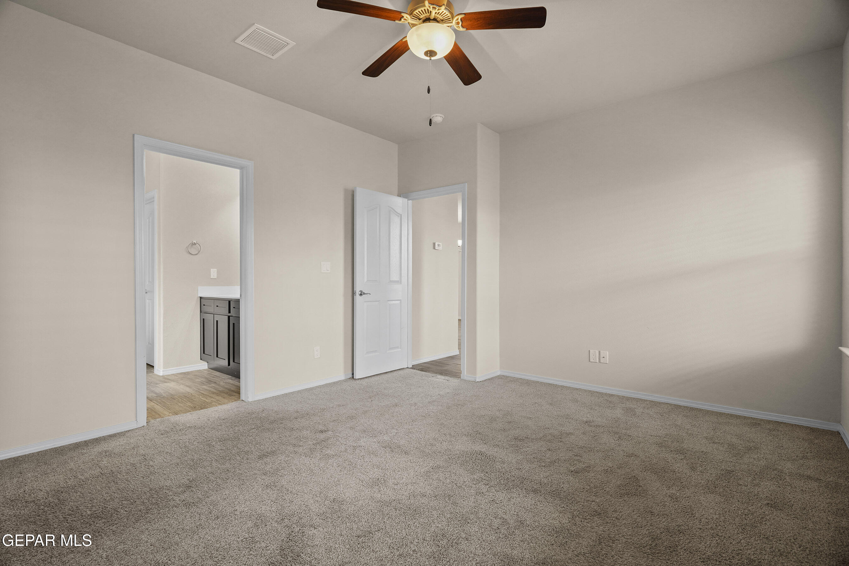 7553 WOLF CREEK Drive