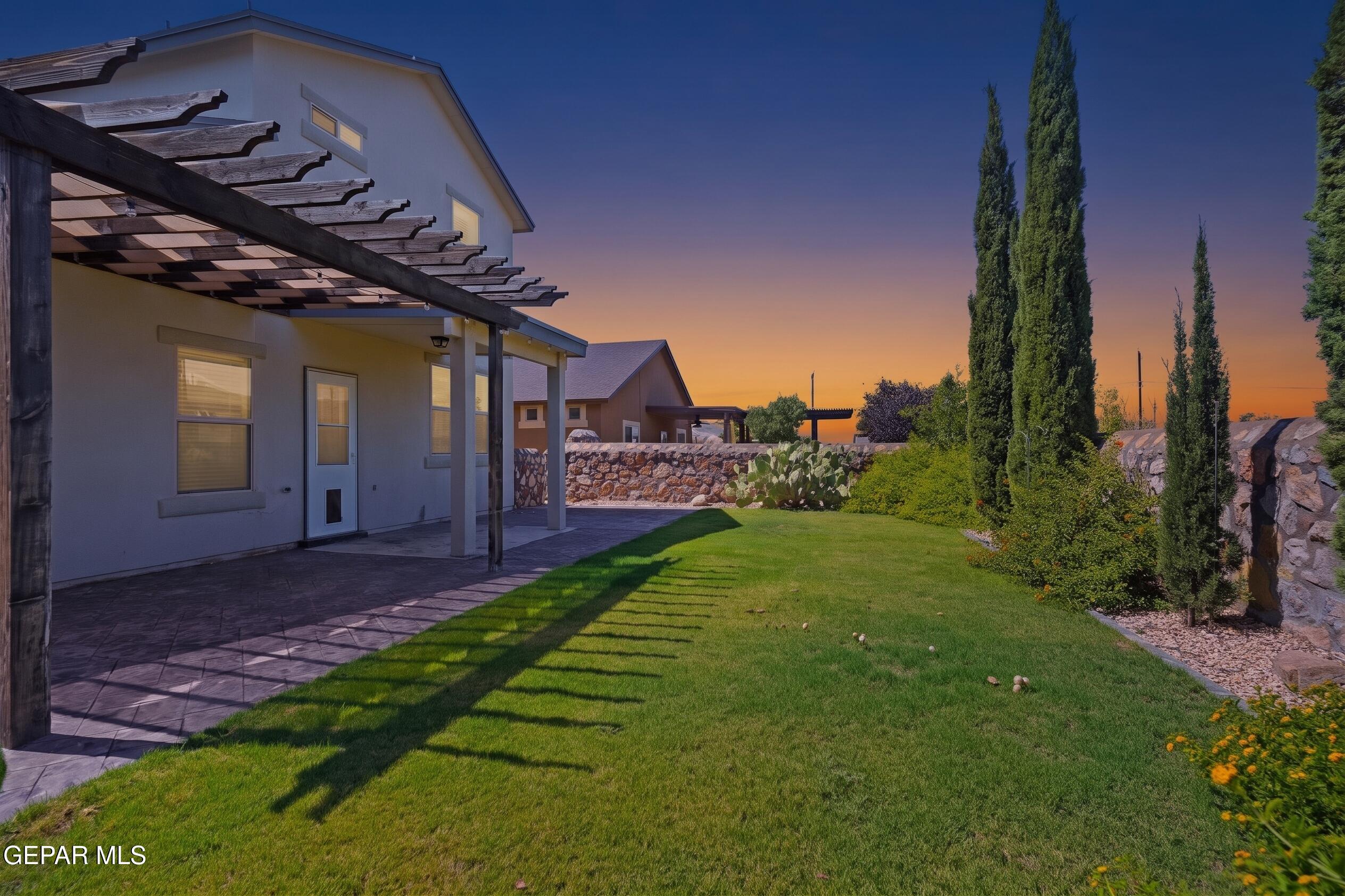 7553 WOLF CREEK Drive