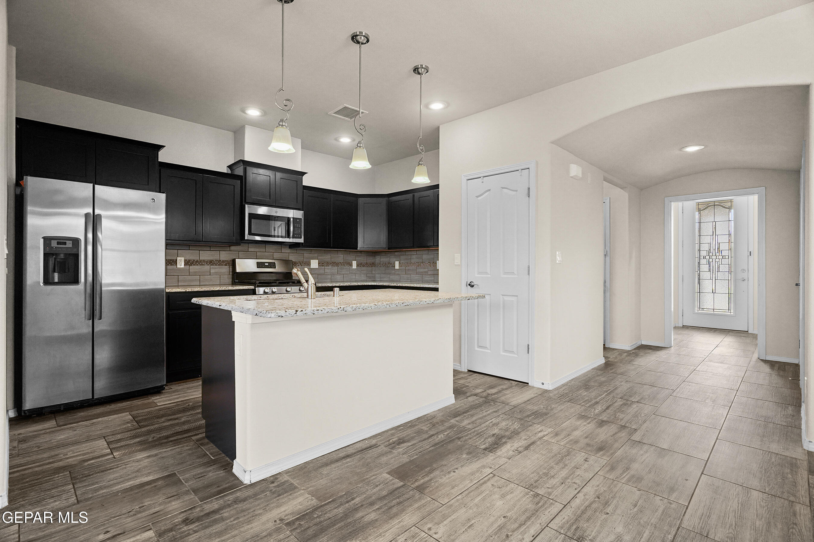 7553 WOLF CREEK Drive