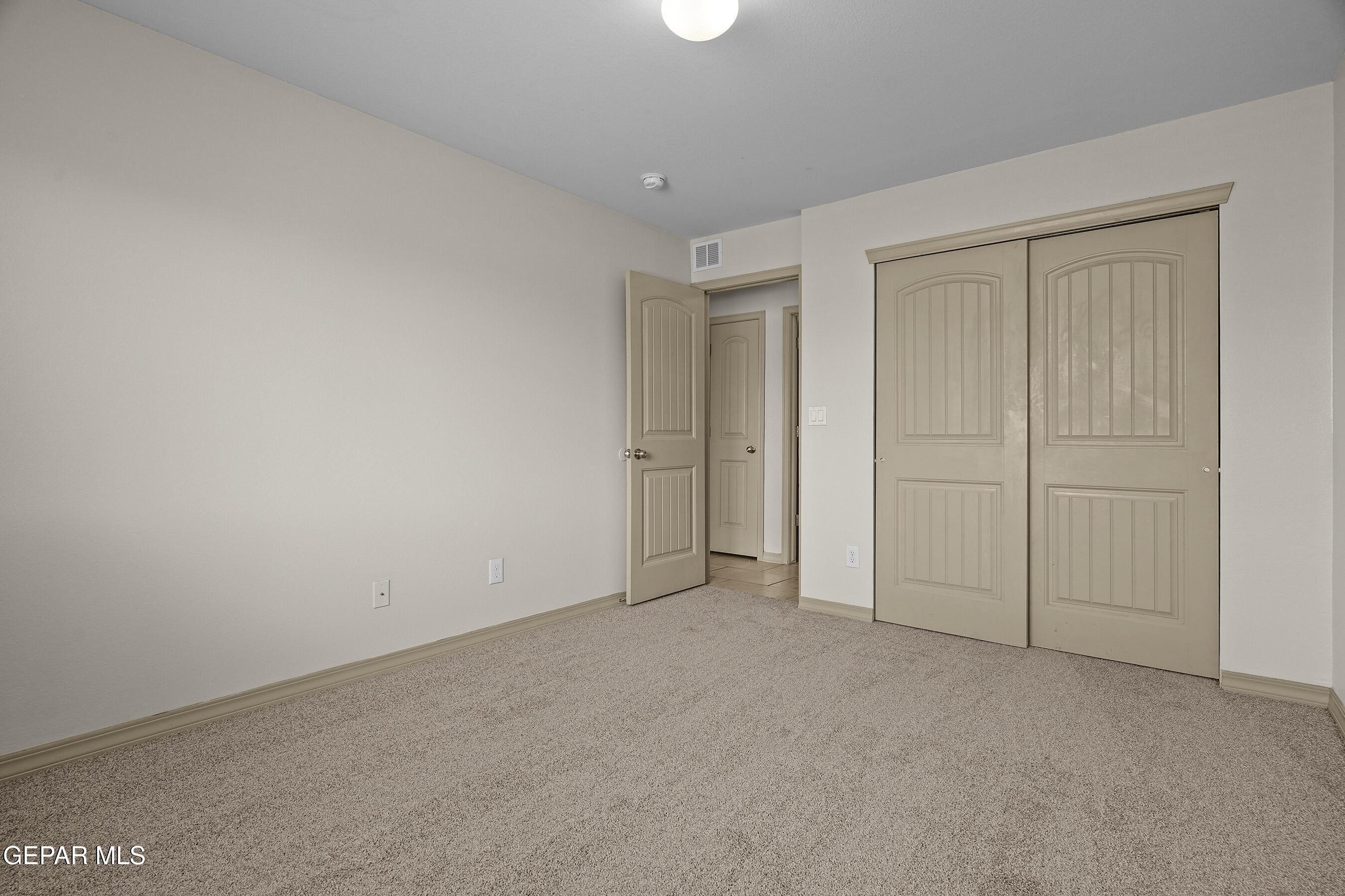 3853 LOMA CORTEZ Drive