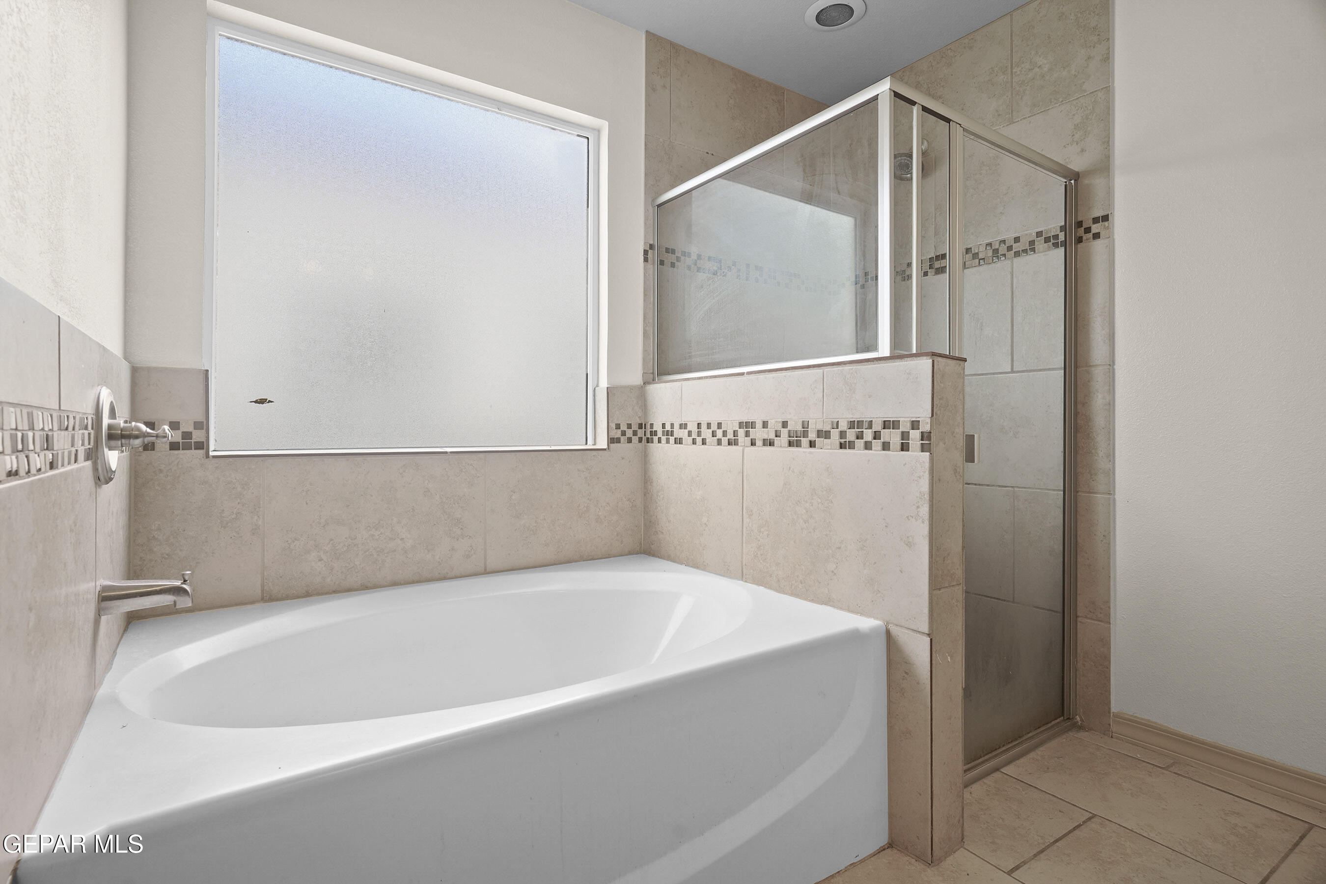3853 LOMA CORTEZ Drive