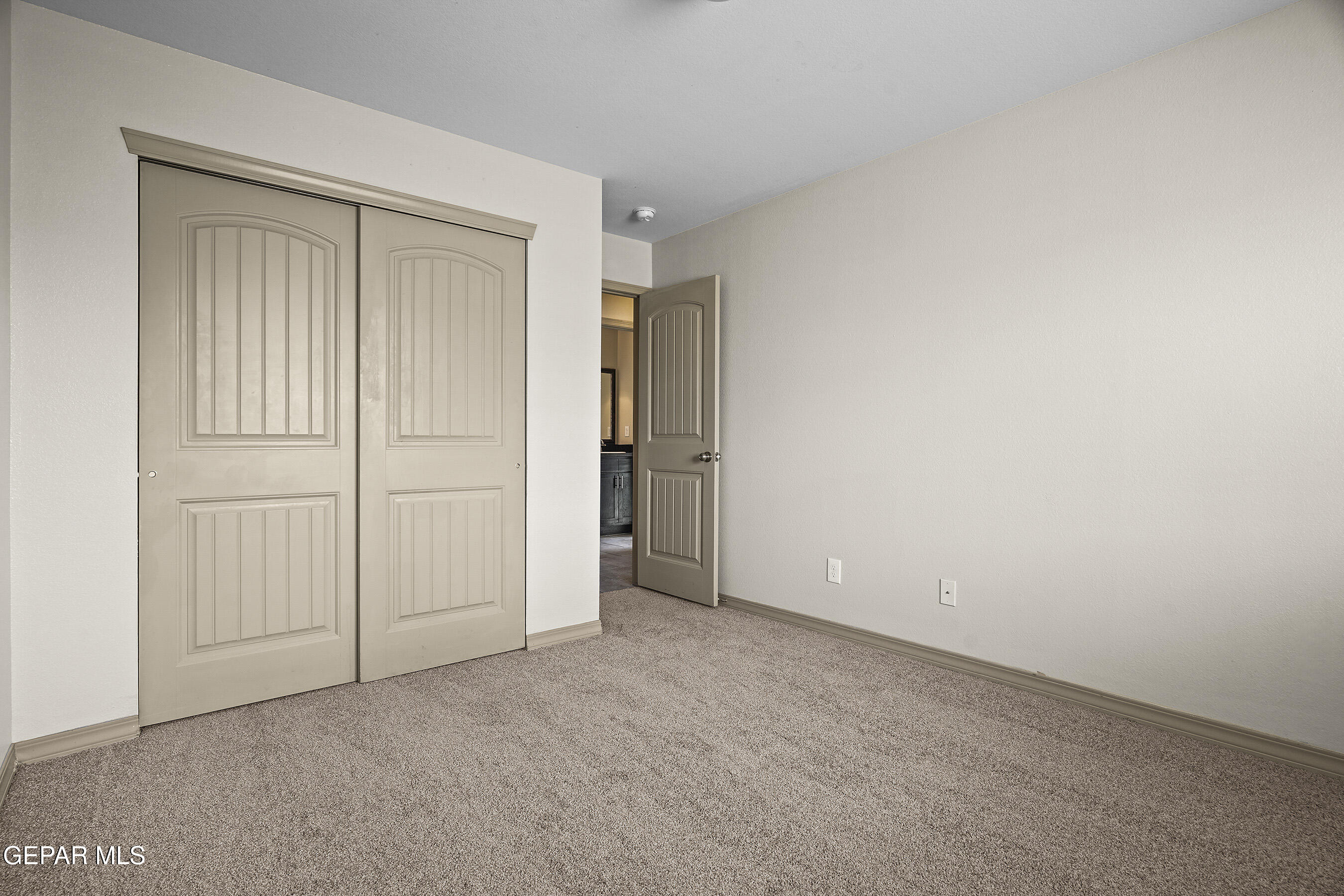 3853 LOMA CORTEZ Drive