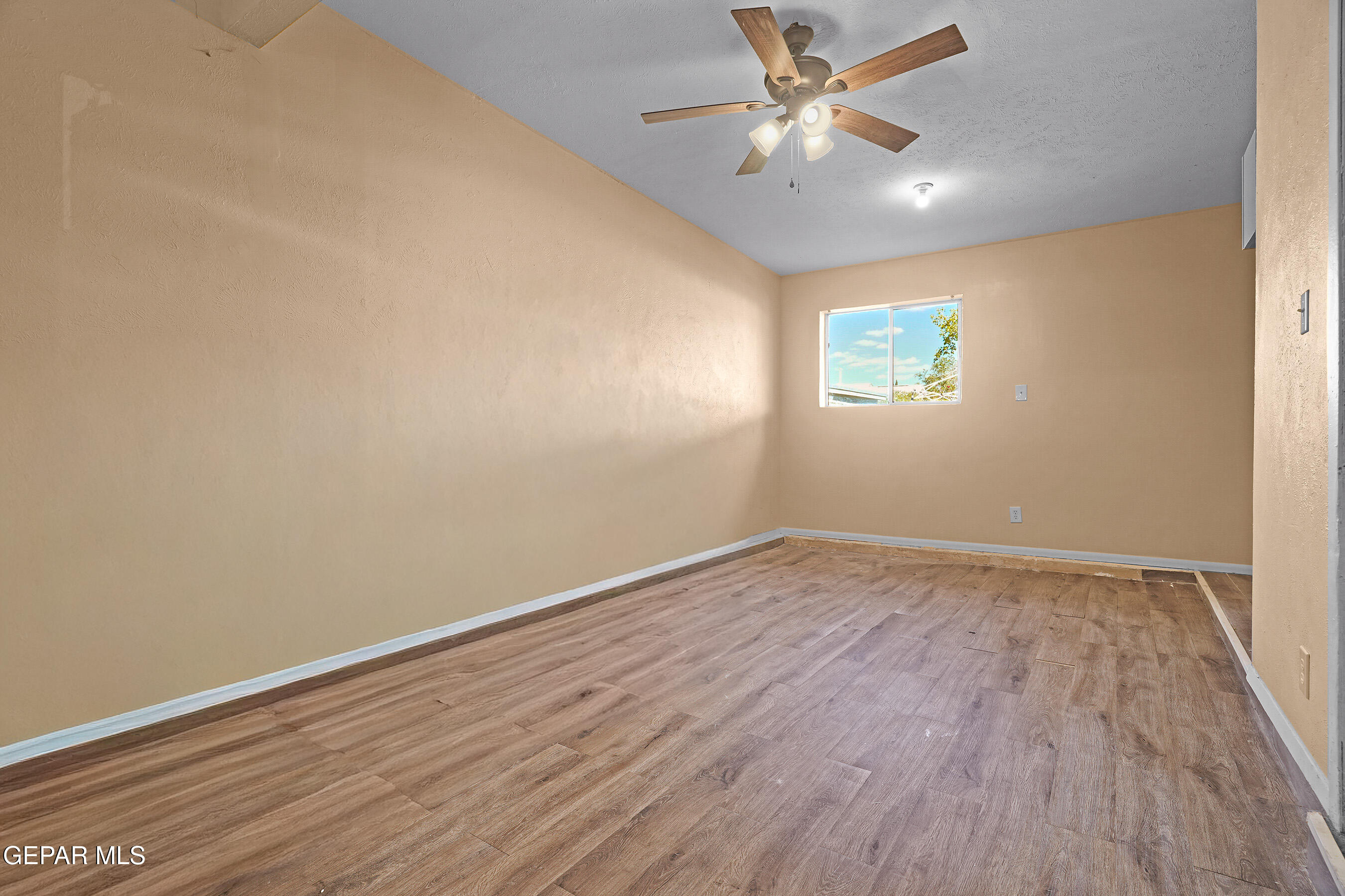 10080 NEWCASTLE Drive