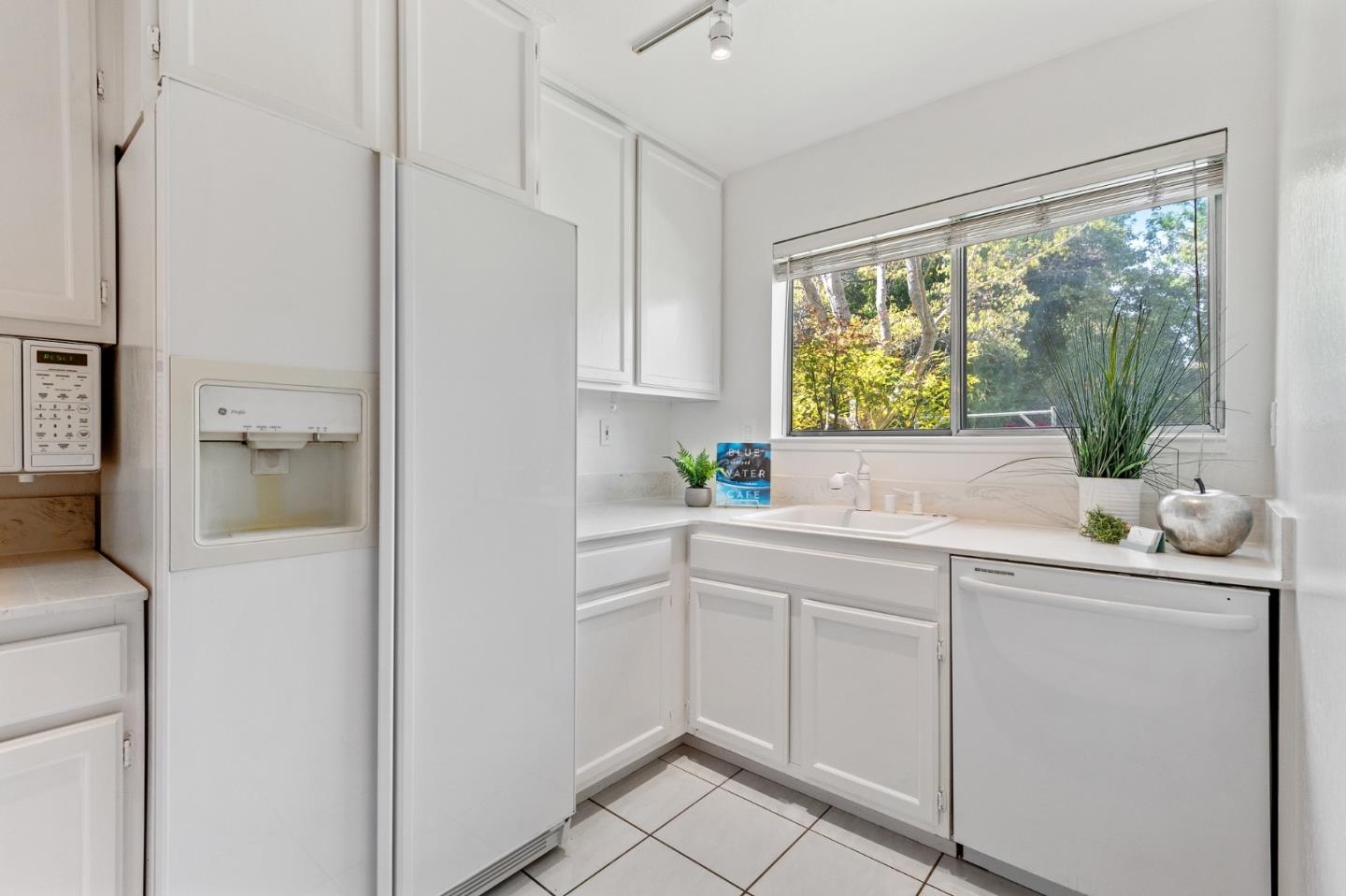 165 Okeefe Street 27
