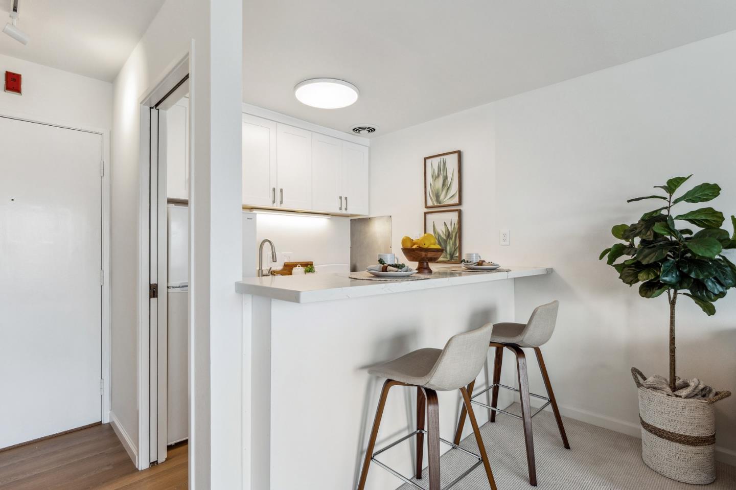 833 N Humboldt ST 501