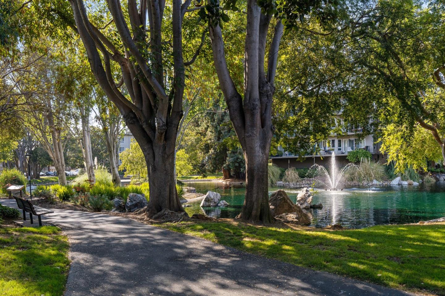 833 N Humboldt ST 501