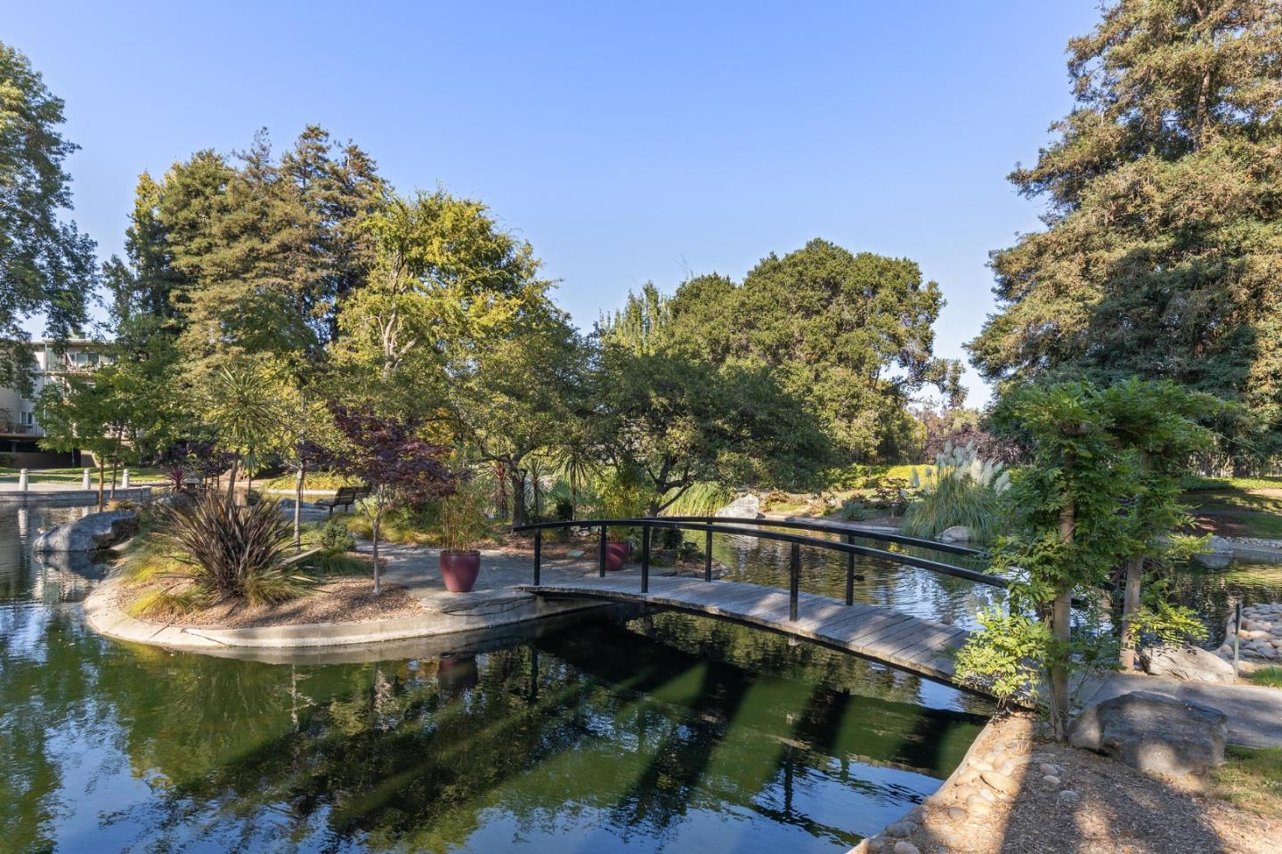 833 N Humboldt ST 501