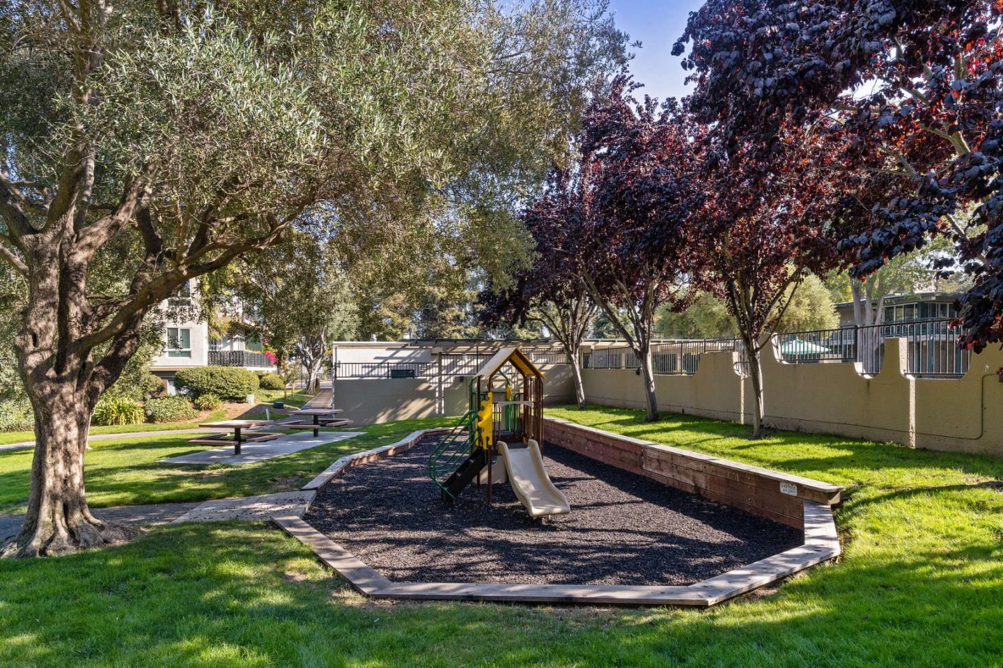 833 N Humboldt ST 501