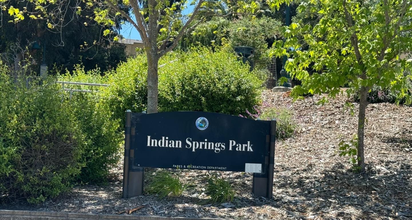 317 Rolling Hills AVE