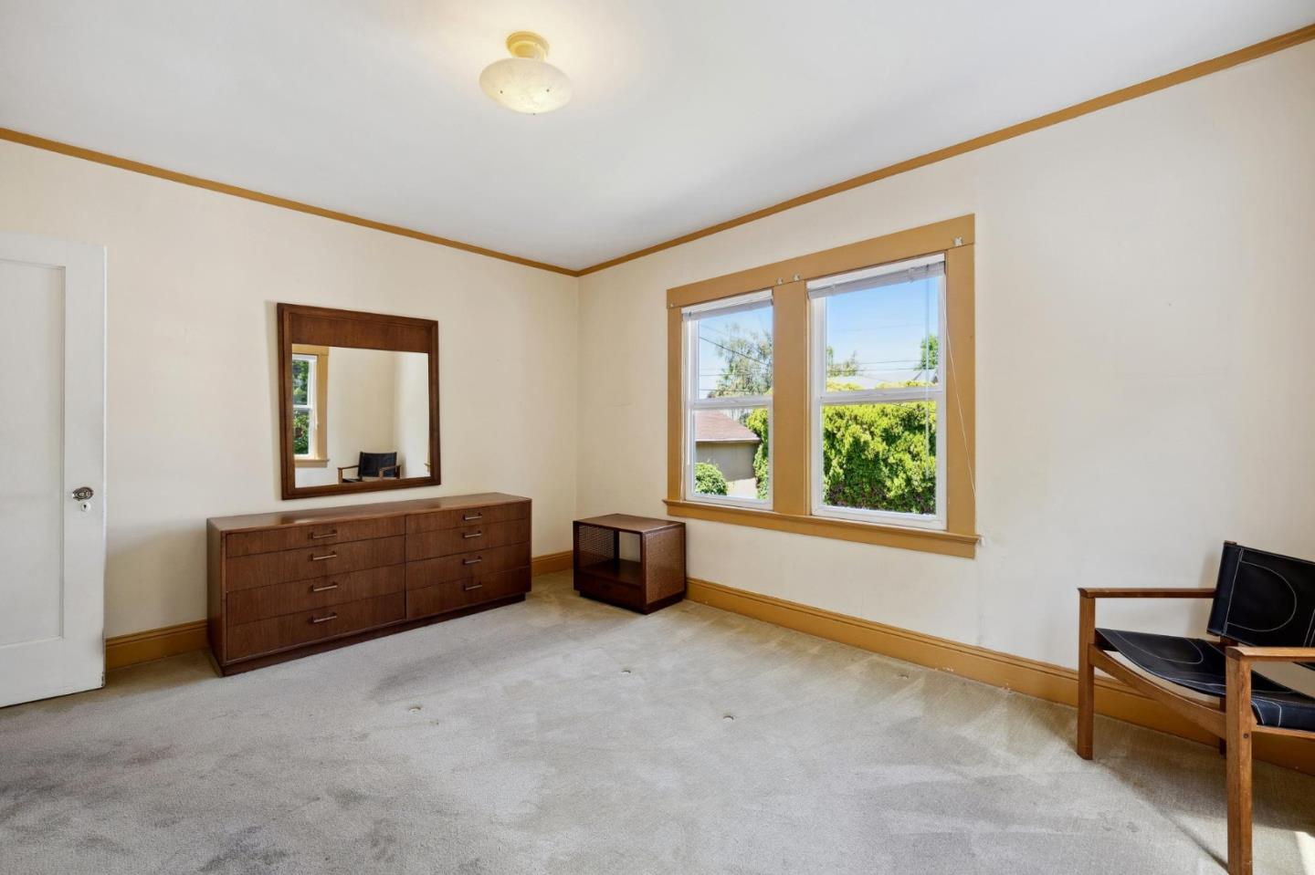 1112 Vancouver AVE