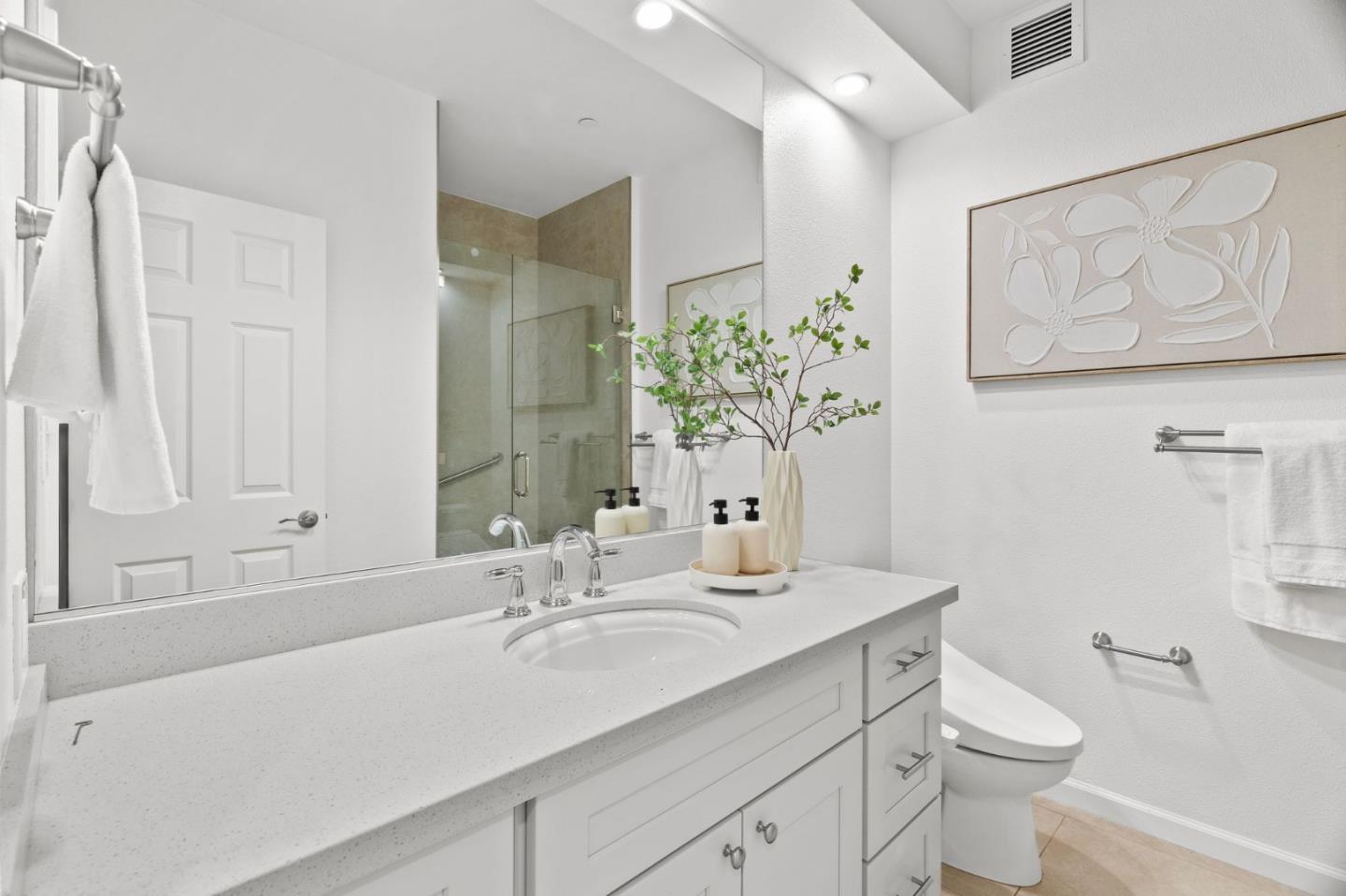 10 9th Avenue 303