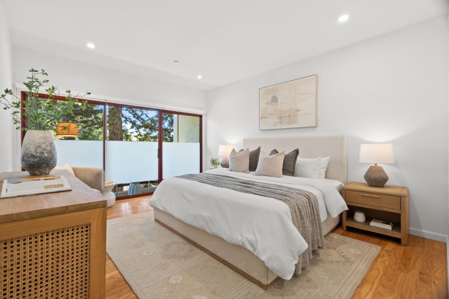 10 9th Avenue 303