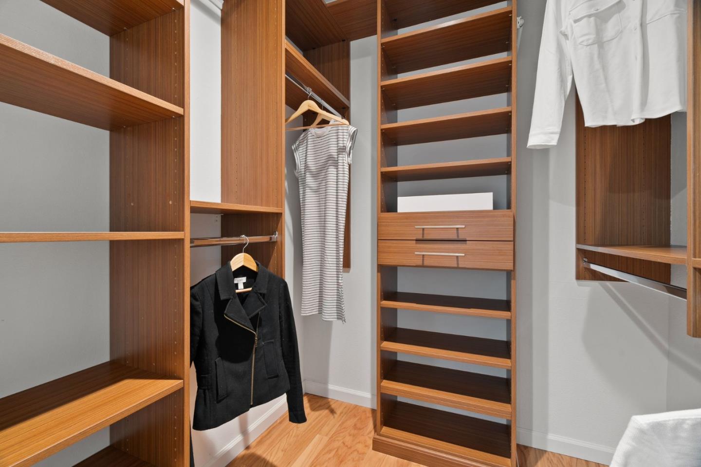 10 9th Avenue 303
